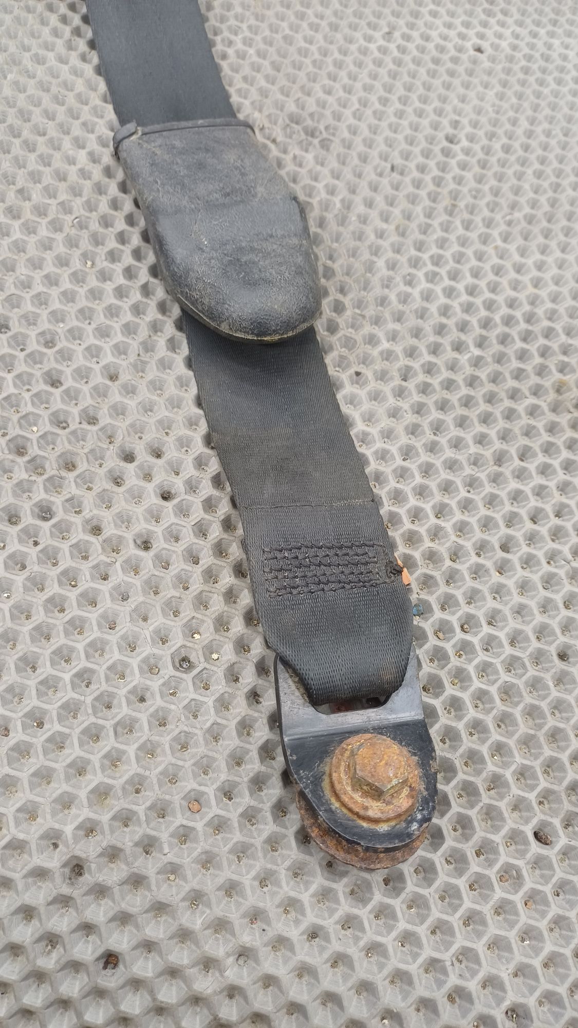 https://ycs.partsauto.market/partsauto-images/thmbs/userImages/c8f07ba63eb5b2f0f6006ea854bf8f7d/part/e49b4242-675f-4f00-b0ea-6e491fbd2acc_1774346970741.jpg
