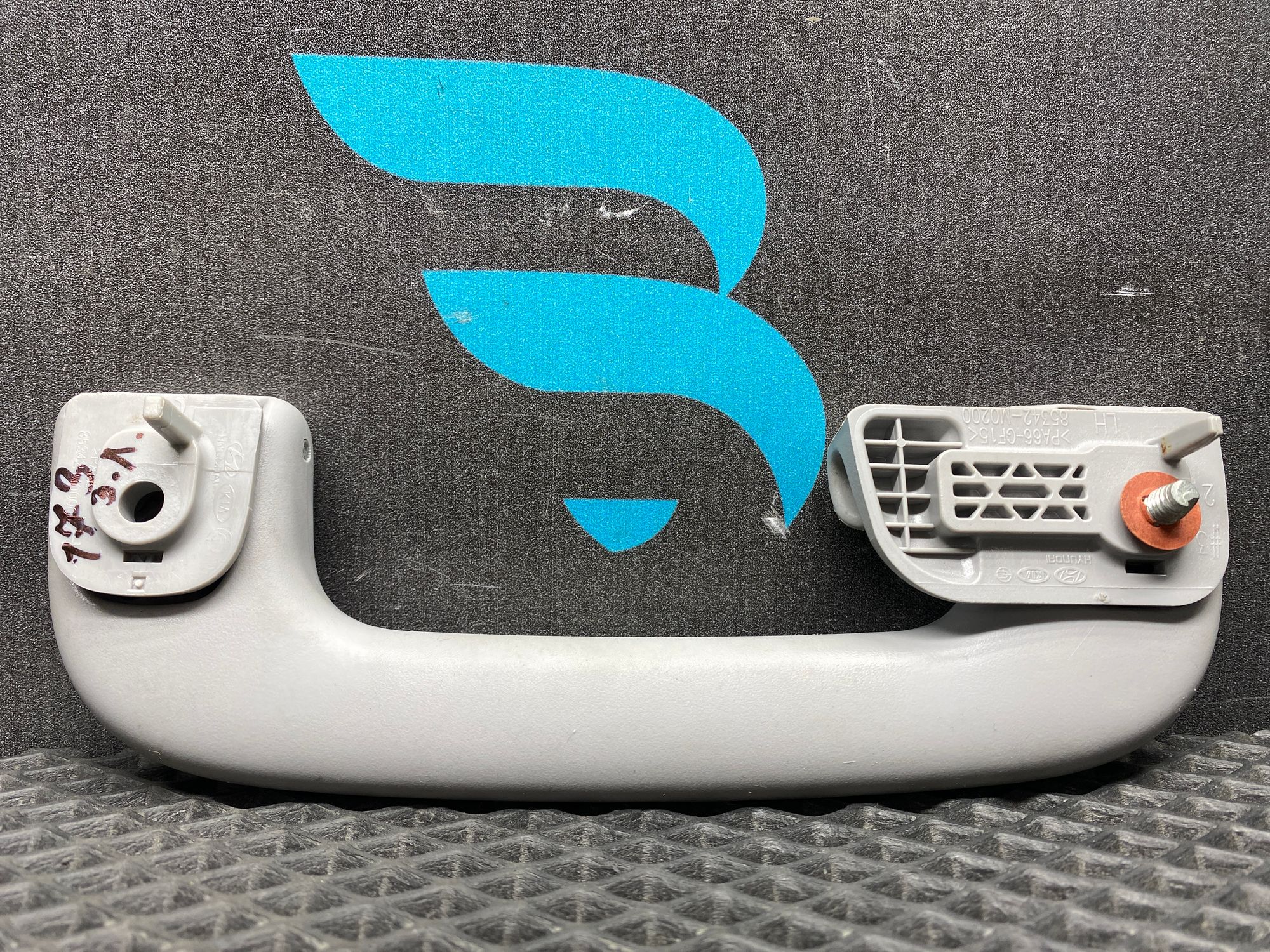 Б/У Ручка потолочная Kia Rio 4 (G4FG) 1.6L AT 2021, 499 рублей, Краснодар