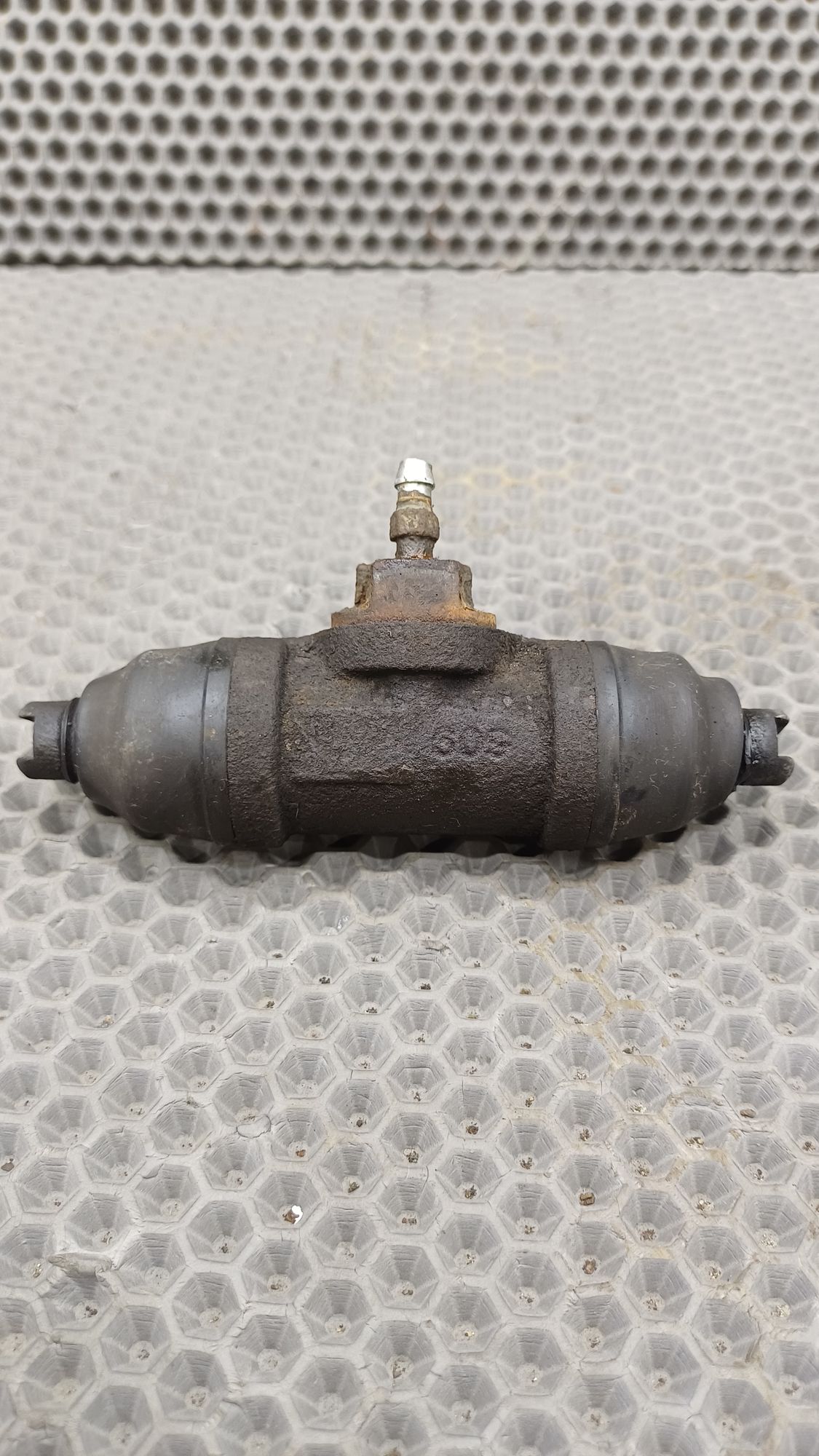 Б/У Цилиндр тормозной задний левый Volkswagen Transporter T4 4 дорест. 1990—2003 1993 синий, 790 рублей, Краснодар