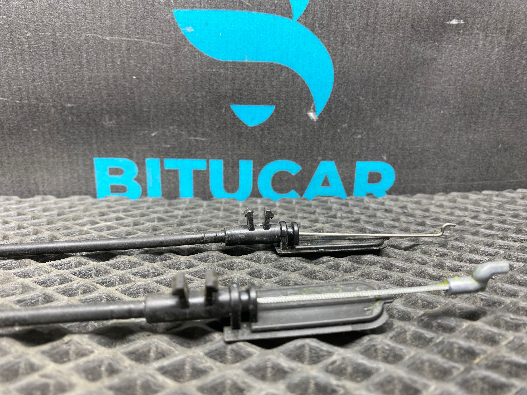 https://ycs.partsauto.market/partsauto-images/thmbs/userImages/c8f07ba63eb5b2f0f6006ea854bf8f7d/part/e6a2bf72-36a3-4004-b19a-73dc8061a55c_1776953260378.jpg
