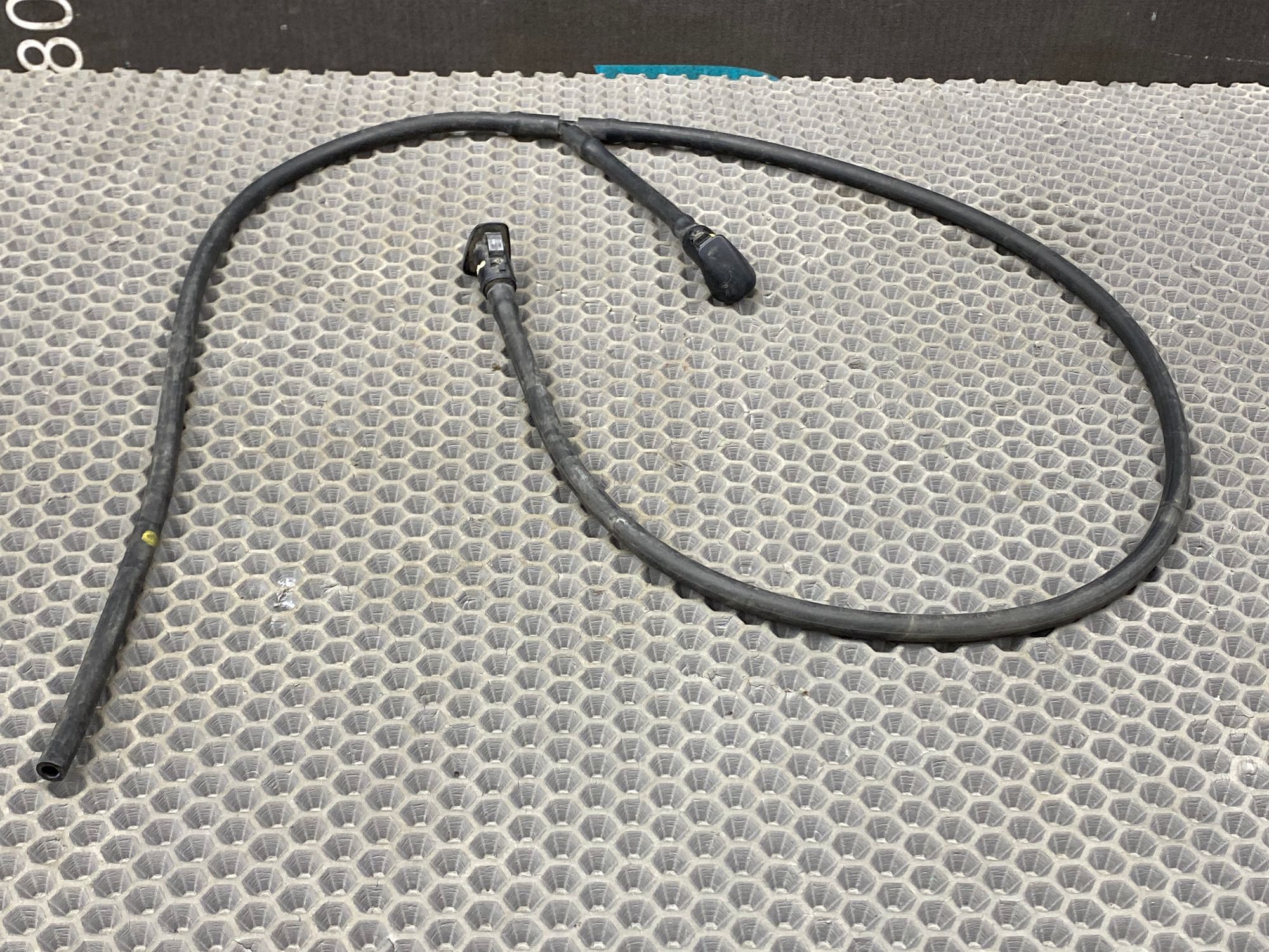 https://ycs.partsauto.market/partsauto-images/thmbs/userImages/c8f07ba63eb5b2f0f6006ea854bf8f7d/part/e6f1a8c2-fcfd-4b16-a94c-06105ab9a70a_1776948446750.jpg