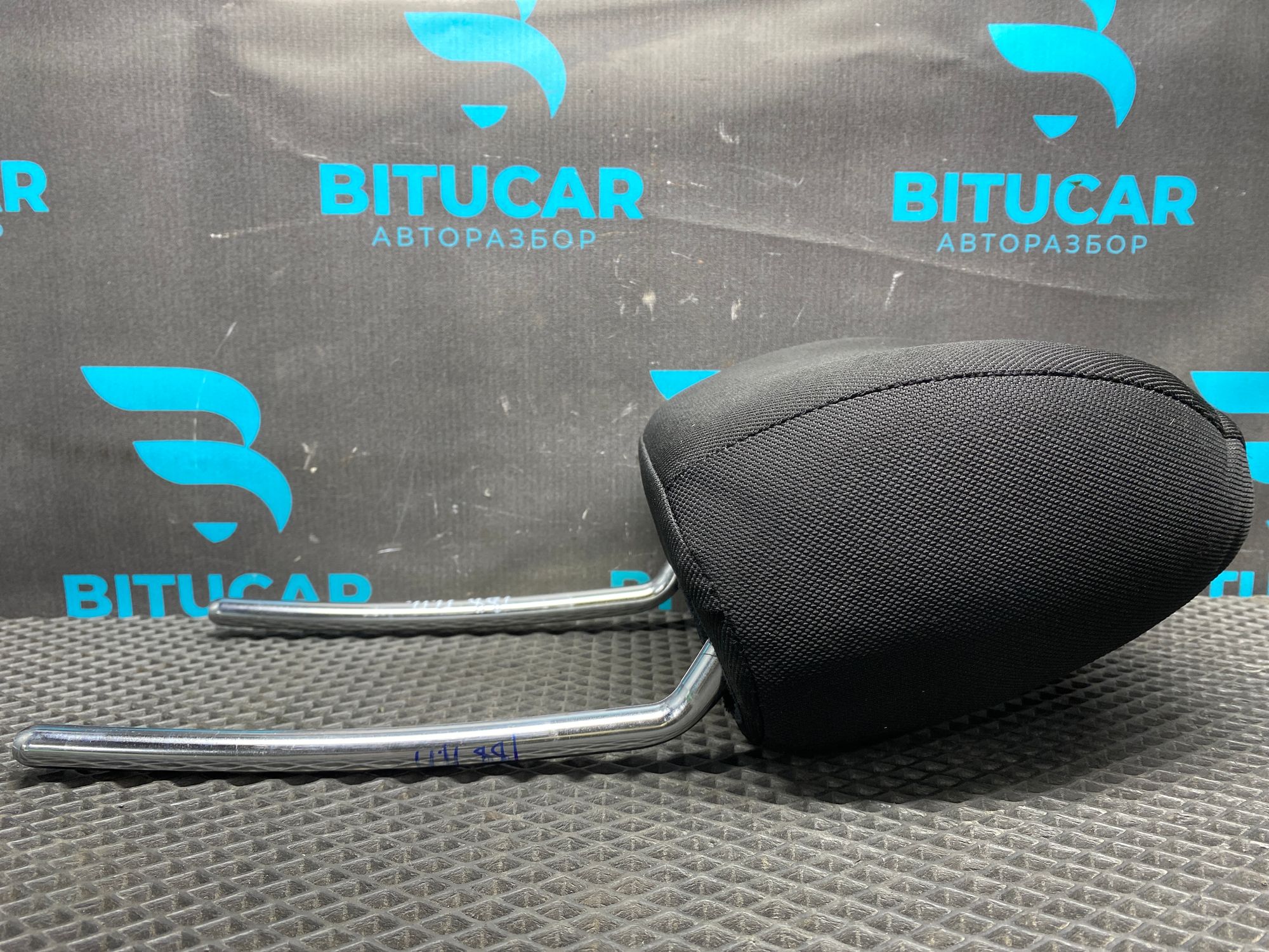https://ycs.partsauto.market/partsauto-images/thmbs/userImages/c8f07ba63eb5b2f0f6006ea854bf8f7d/part/e8362063-4604-4b05-bc46-e3f17608cc57_1777618369930.jpg