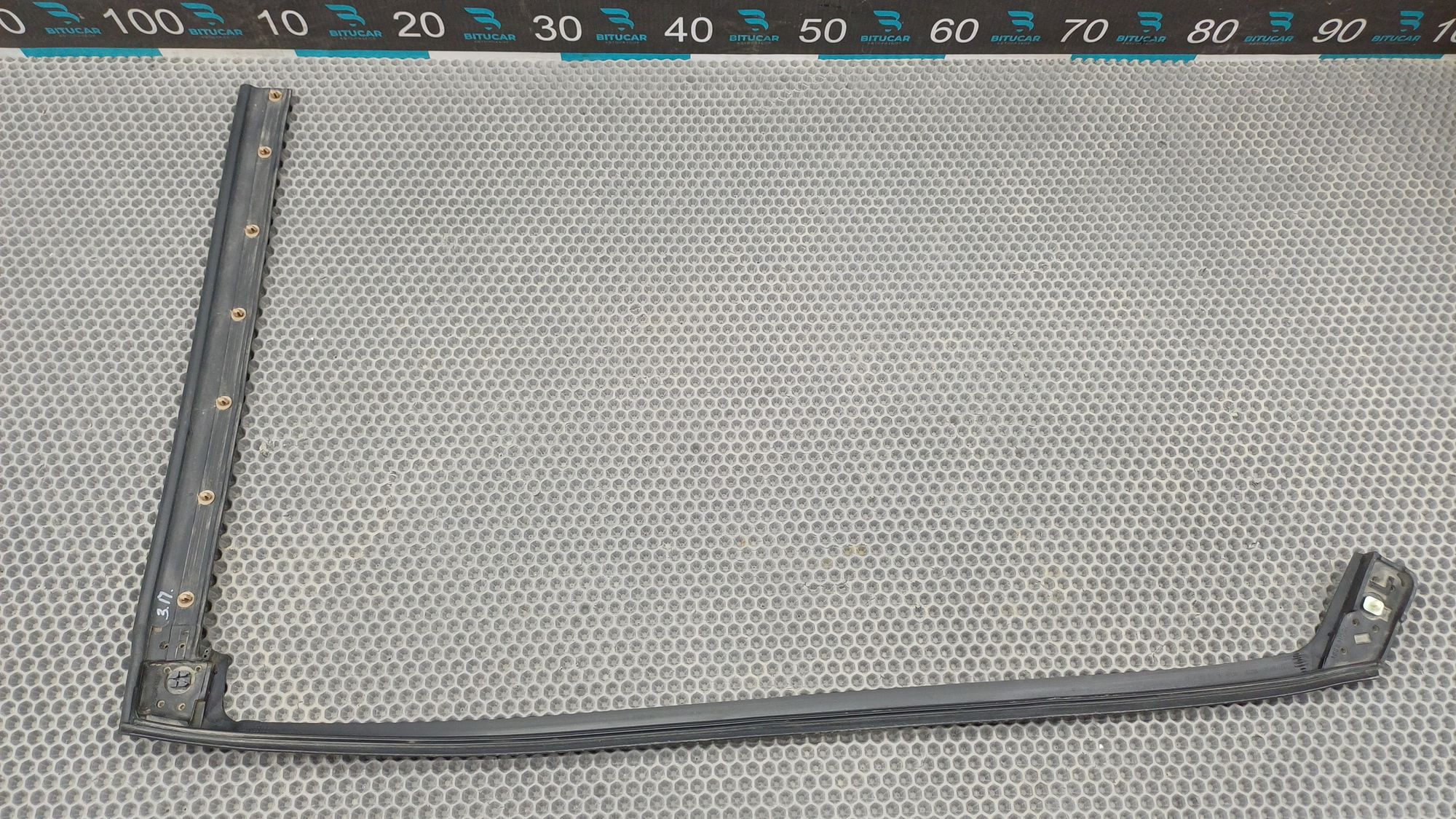 Б/У Уплотнитель стекла внешний задней правой двери Kia Optima 4 JF (G4KJ) 2.4L AT 2019 GT-Line, 790 рублей, Краснодар