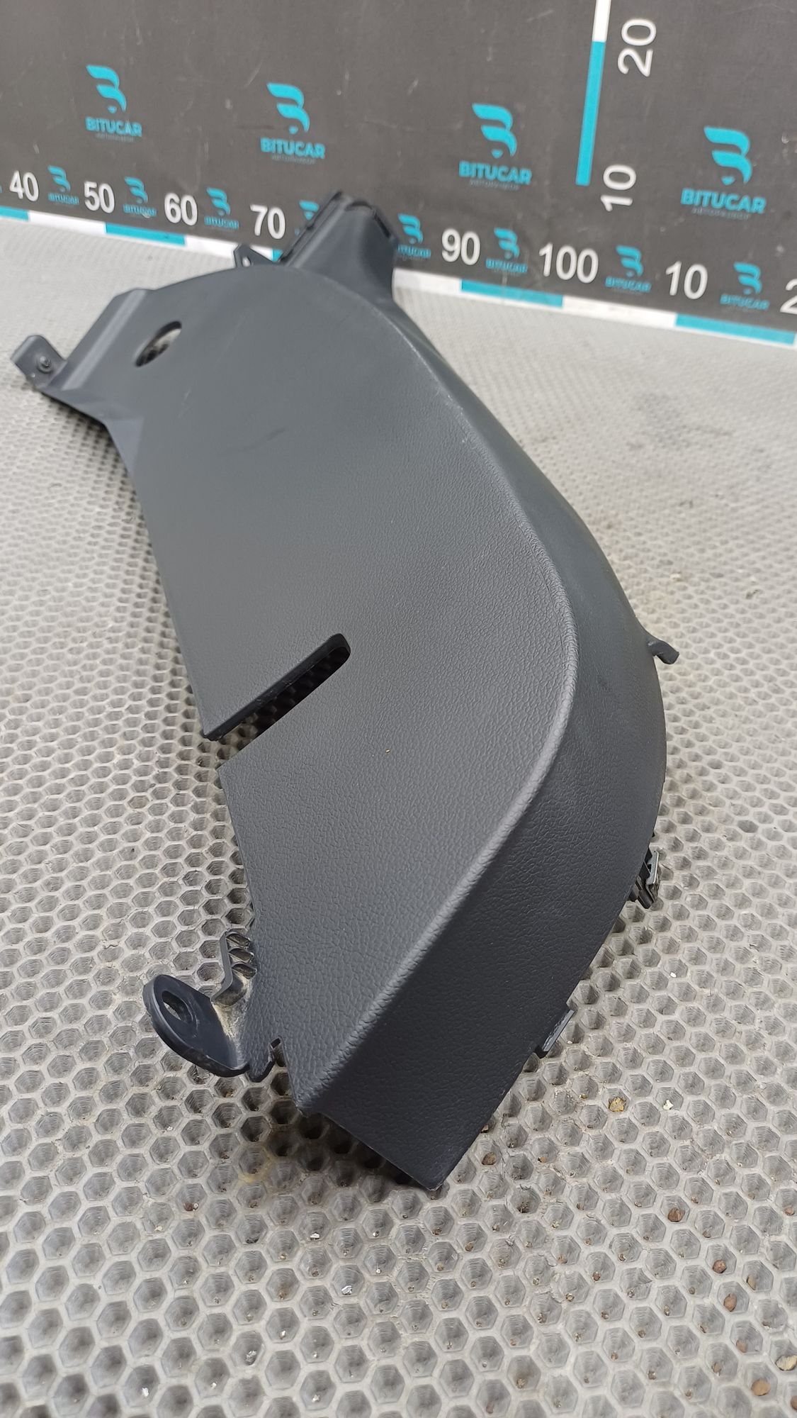 https://ycs.partsauto.market/partsauto-images/thmbs/userImages/c8f07ba63eb5b2f0f6006ea854bf8f7d/part/e95c2f26-e6c2-45c4-8fcf-fc43b2fcdd3f_1777368365059.jpg