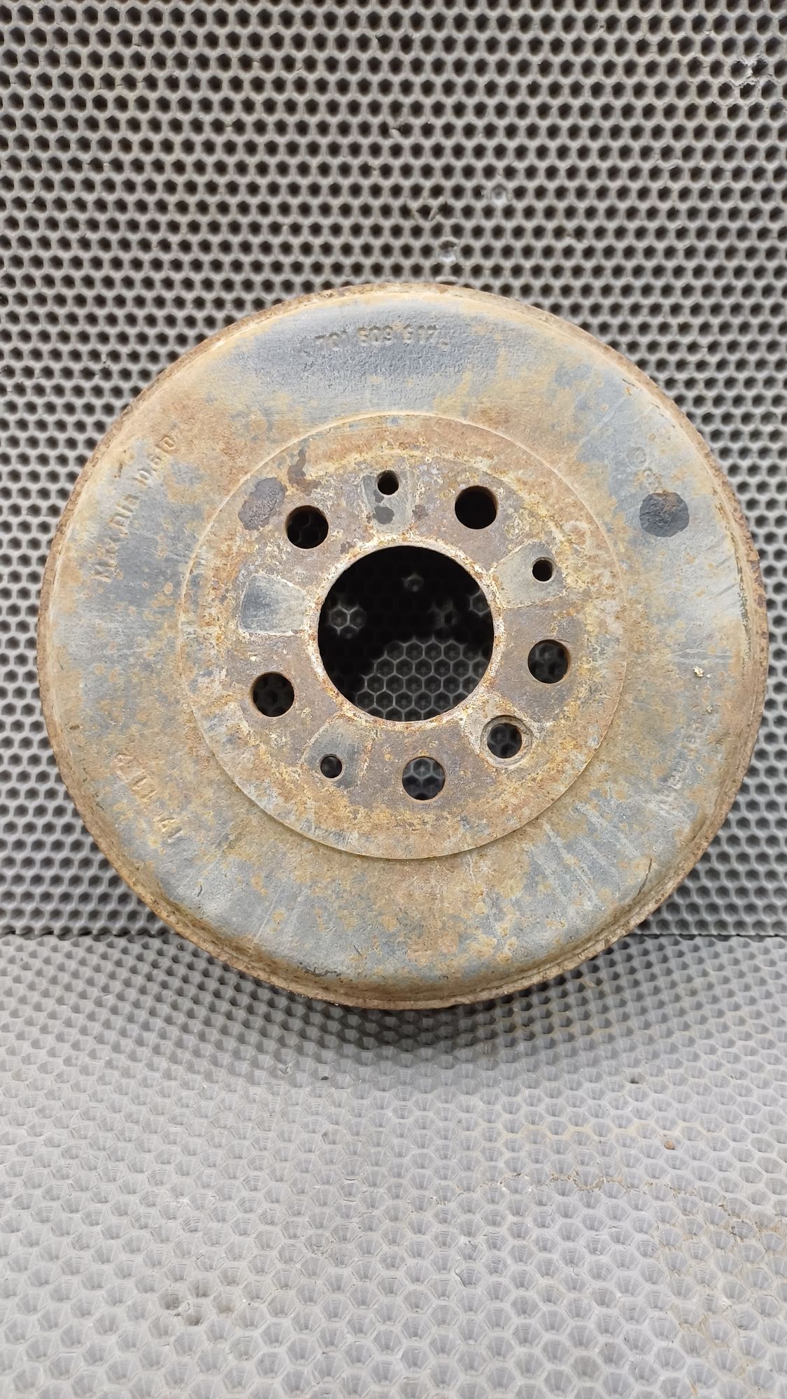 https://ycs.partsauto.market/partsauto-images/thmbs/userImages/c8f07ba63eb5b2f0f6006ea854bf8f7d/part/e9b9f6ce-cd3e-4f56-a39b-d504115fe3bf_1774261986701.jpg
