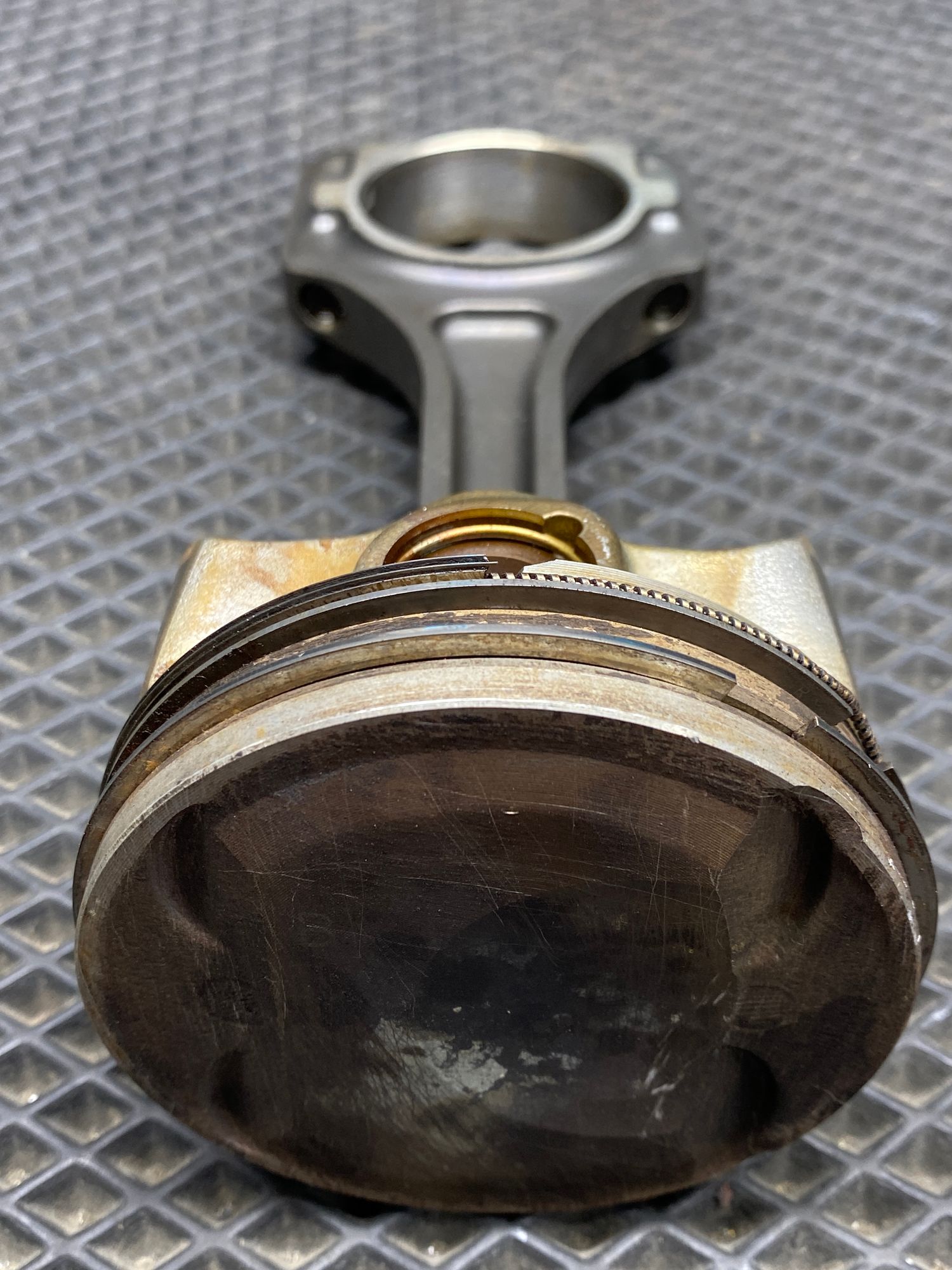 https://ycs.partsauto.market/partsauto-images/thmbs/userImages/c8f07ba63eb5b2f0f6006ea854bf8f7d/part/ea2e3250-1954-43a0-9cb8-ddc294bb89a5_1777203189730.jpg