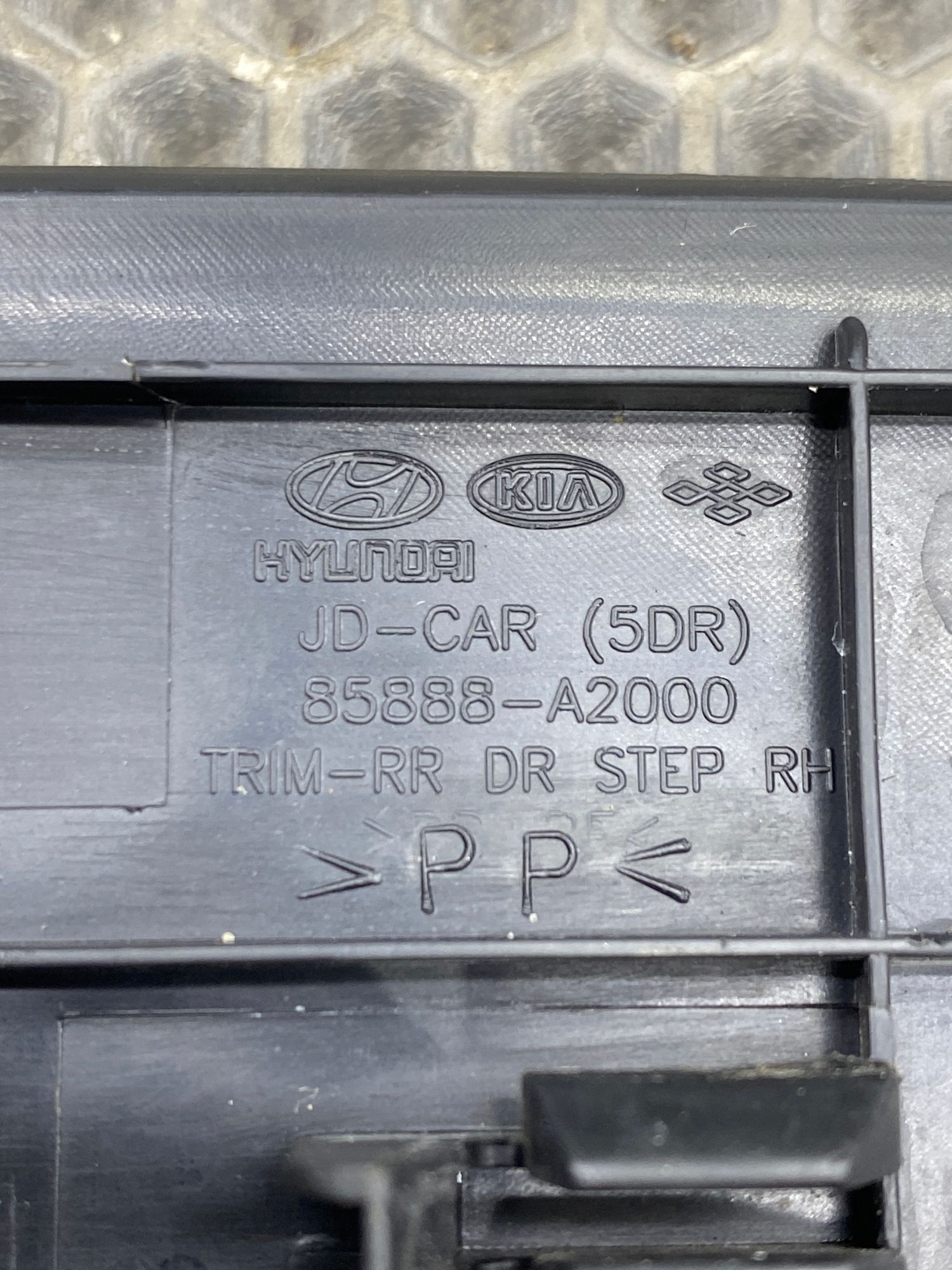 https://ycs.partsauto.market/partsauto-images/thmbs/userImages/c8f07ba63eb5b2f0f6006ea854bf8f7d/part/ea6bafcc-c083-4729-9662-9783cff333c4_1777302293774.jpg
