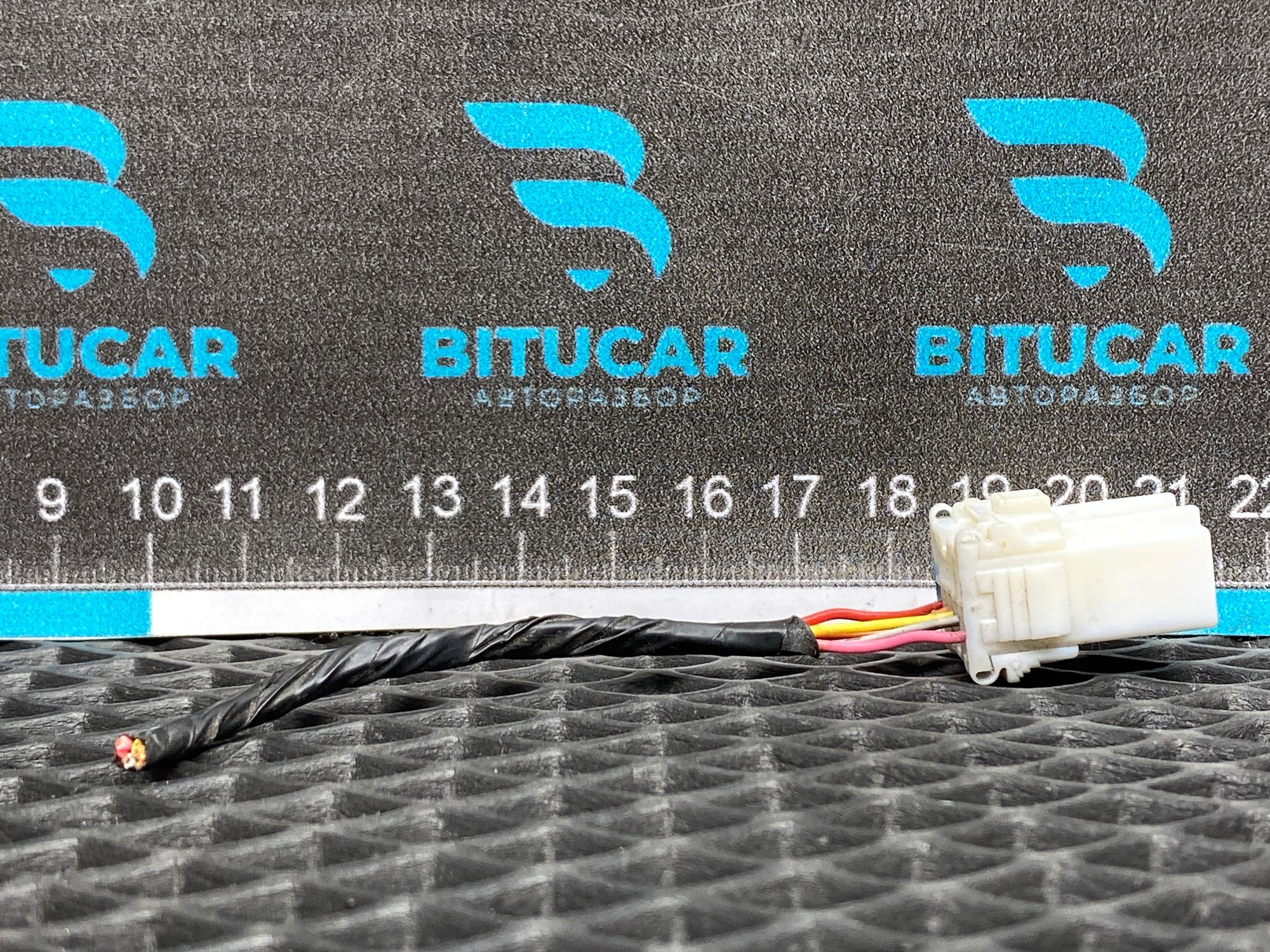 https://ycs.partsauto.market/partsauto-images/thmbs/userImages/c8f07ba63eb5b2f0f6006ea854bf8f7d/part/eb9fc485-e046-463f-a106-074c8b0c518a_1777723752527.jpg
