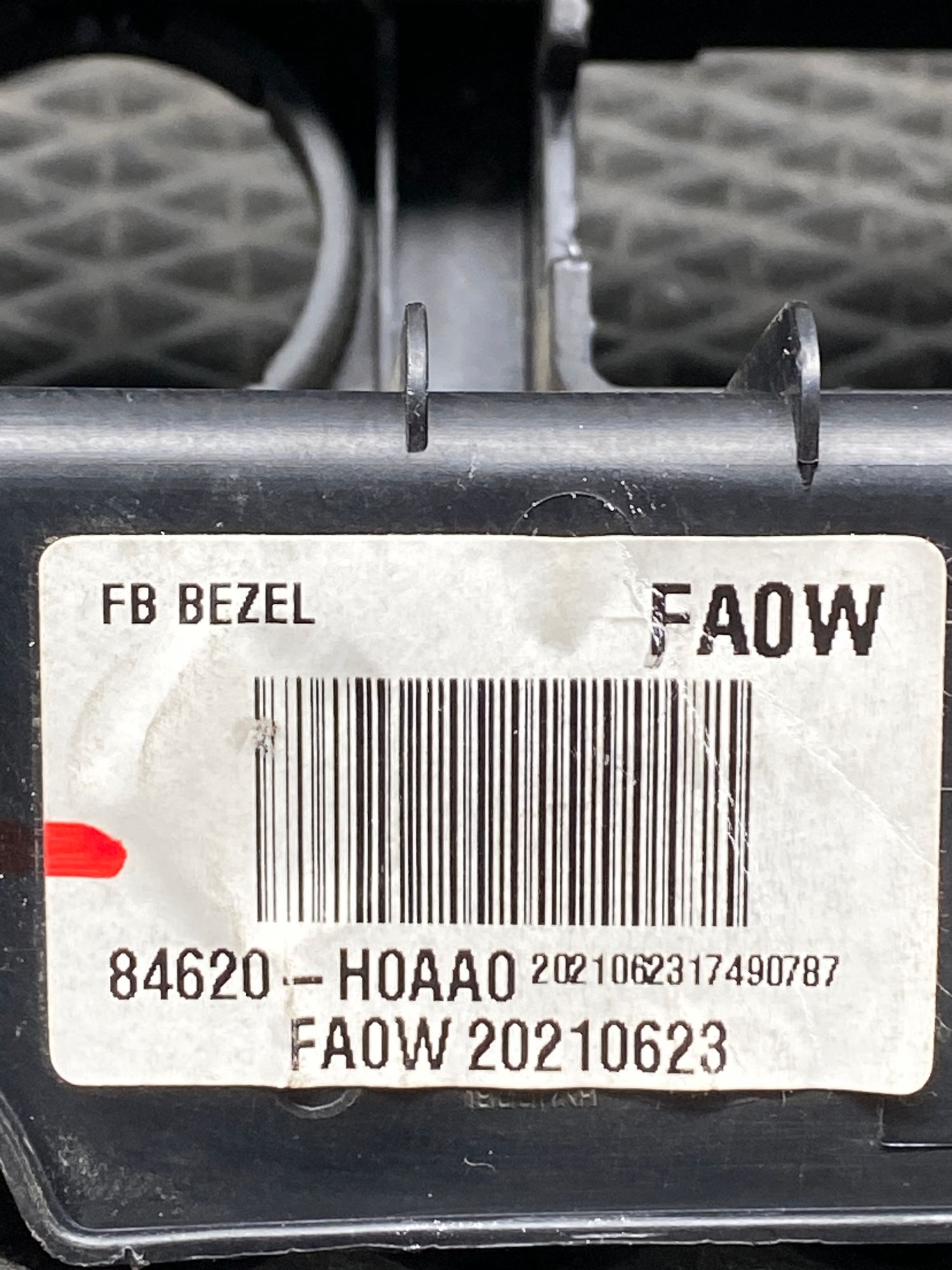 Б/У Рамка прикуривателей центральной консоли Kia Rio 4 (G4FG) 1.6L AT 2021, 990 рублей, Краснодар