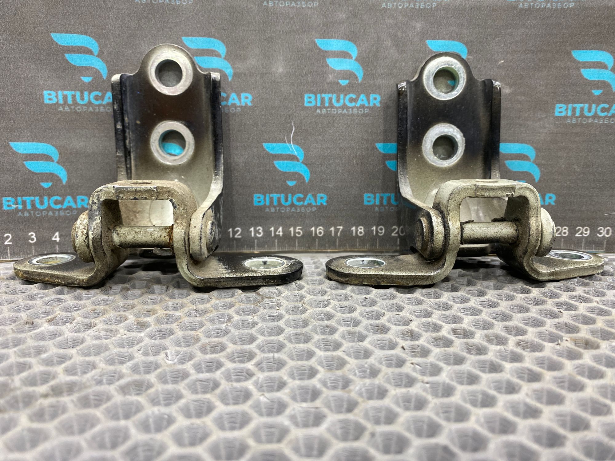 https://ycs.partsauto.market/partsauto-images/thmbs/userImages/c8f07ba63eb5b2f0f6006ea854bf8f7d/part/ec96e588-39d5-43df-bb94-b17c2b87d6a1_1777640922600.jpg