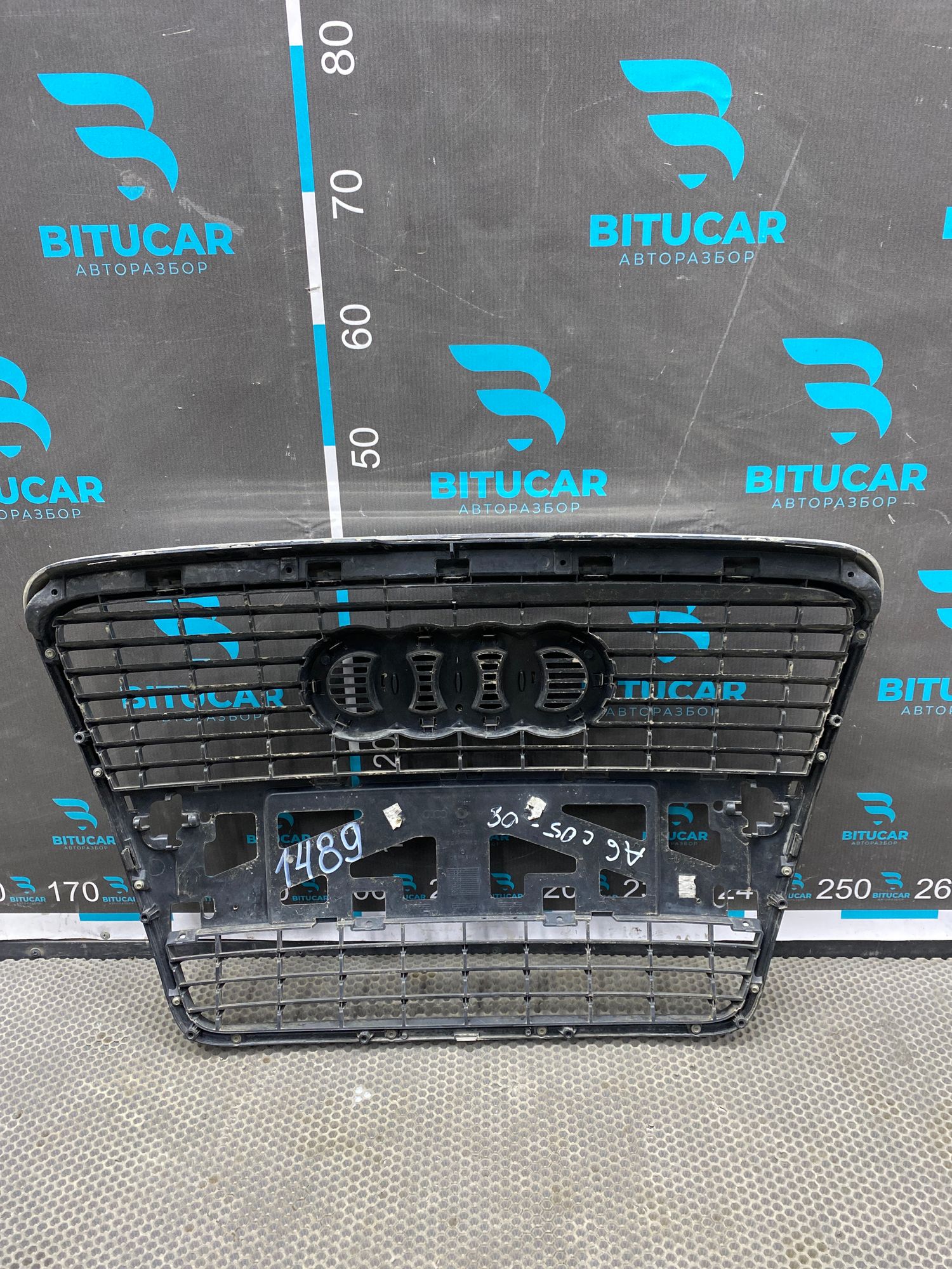 Б\У Решетка радиатора Audi A6 C6 ASB 2004, 3990 рублей, Краснодар