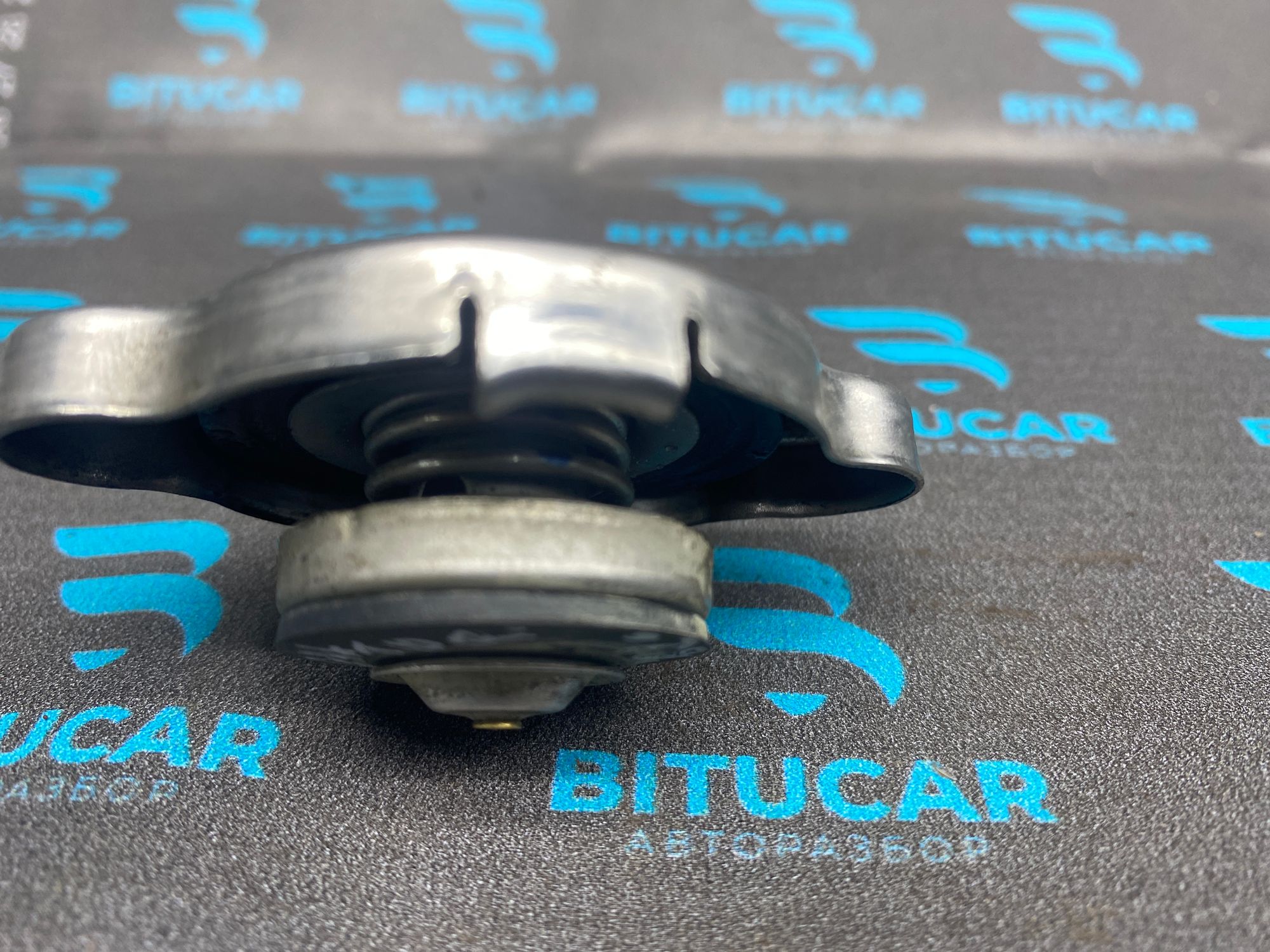 https://ycs.partsauto.market/partsauto-images/thmbs/userImages/c8f07ba63eb5b2f0f6006ea854bf8f7d/part/eca7f1cf-05a8-41c5-8bb2-cdaafbf9eacd_1772205457743.jpg