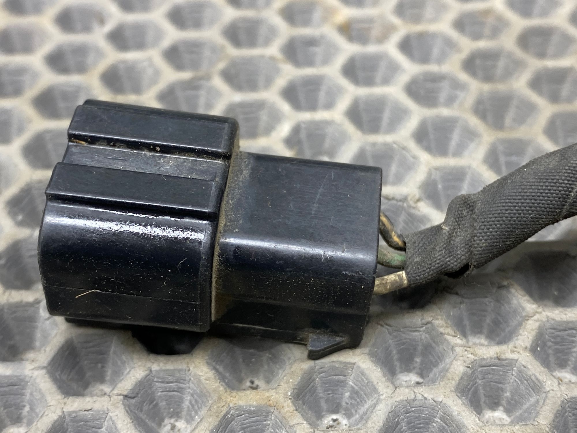 https://ycs.partsauto.market/partsauto-images/thmbs/userImages/c8f07ba63eb5b2f0f6006ea854bf8f7d/part/ed263544-b2ba-4e28-b8b9-392d080be8bc_1775903766746.jpg