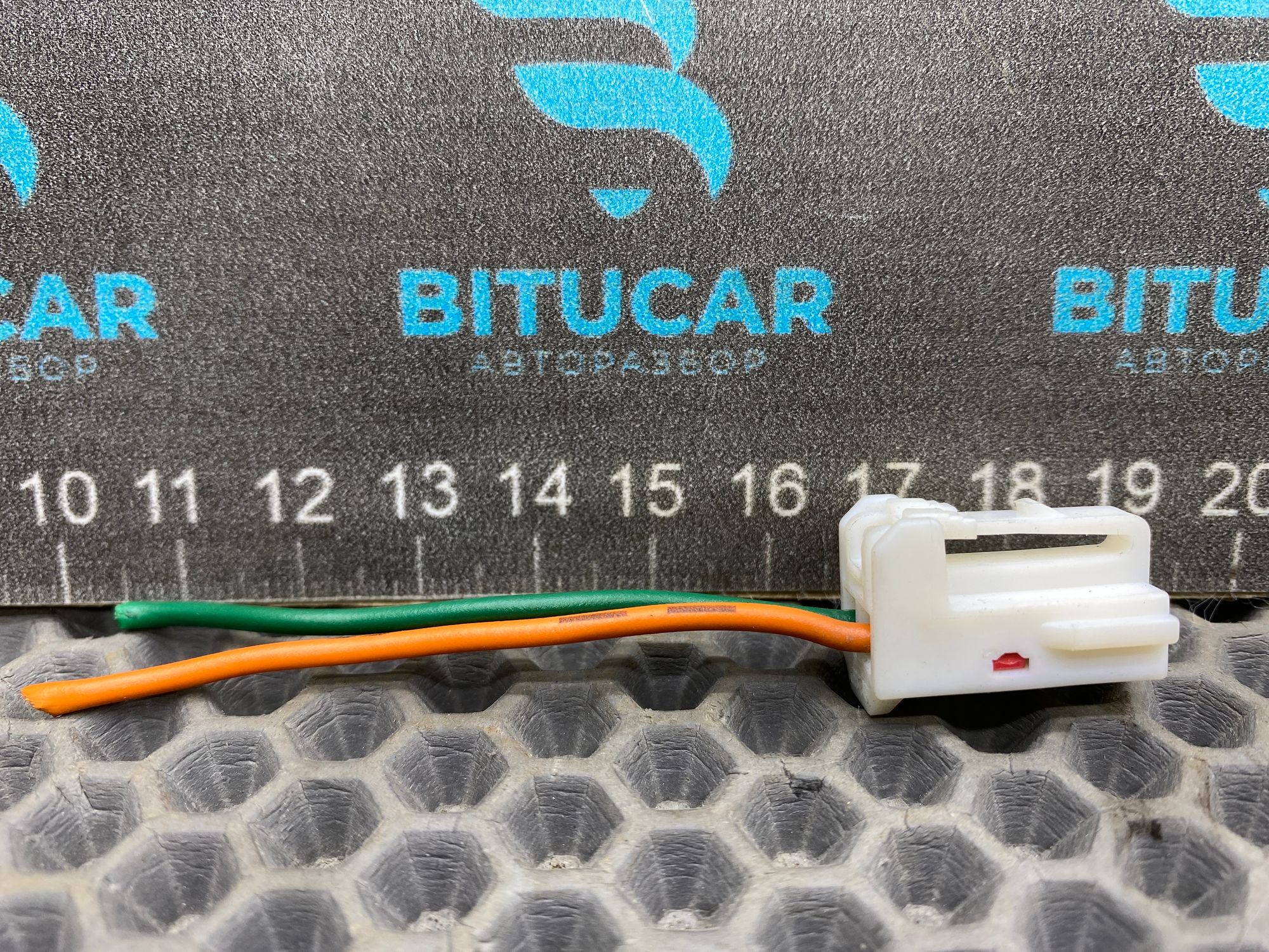 https://ycs.partsauto.market/partsauto-images/thmbs/userImages/c8f07ba63eb5b2f0f6006ea854bf8f7d/part/ed7ab347-45e1-4178-8e21-bd8a0f54b871_1777626113960.jpg