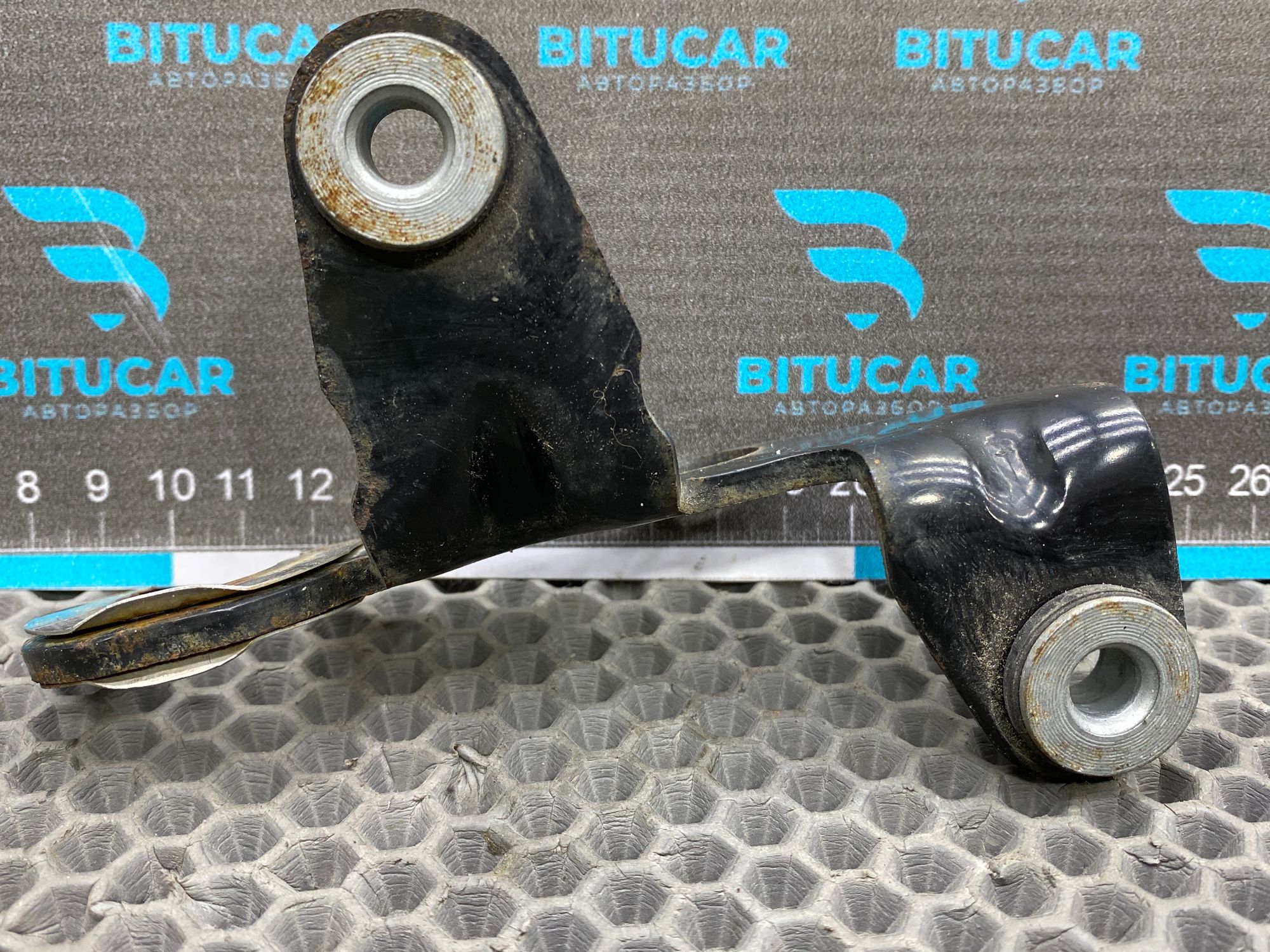 https://ycs.partsauto.market/partsauto-images/thmbs/userImages/c8f07ba63eb5b2f0f6006ea854bf8f7d/part/edbbafa6-446e-460f-8afc-0e7f845987ab_1777817206180.jpg