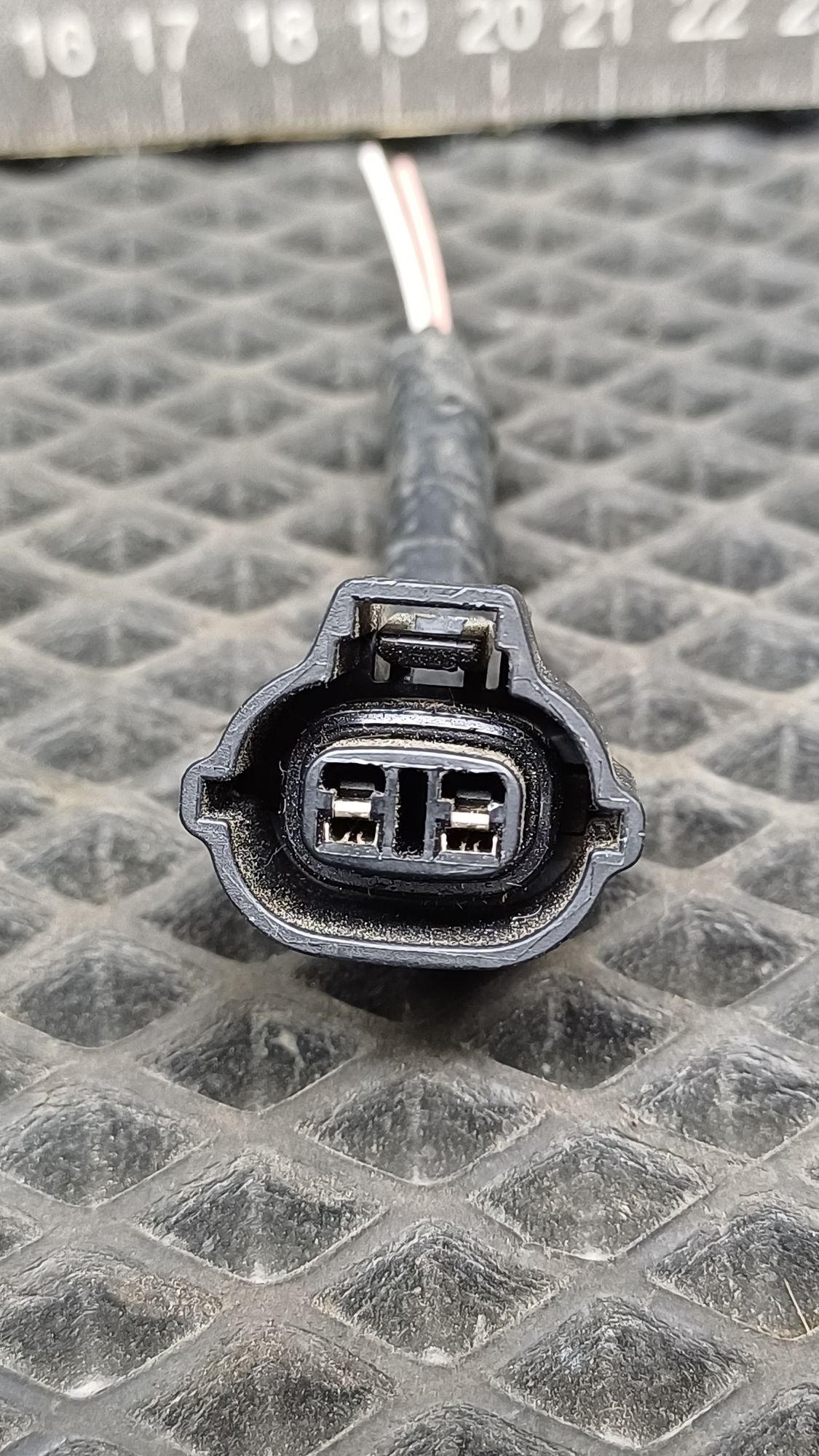https://ycs.partsauto.market/partsauto-images/thmbs/userImages/c8f07ba63eb5b2f0f6006ea854bf8f7d/part/ee60f58f-4d99-4868-a451-810ca2f583af_1777539740280.jpg