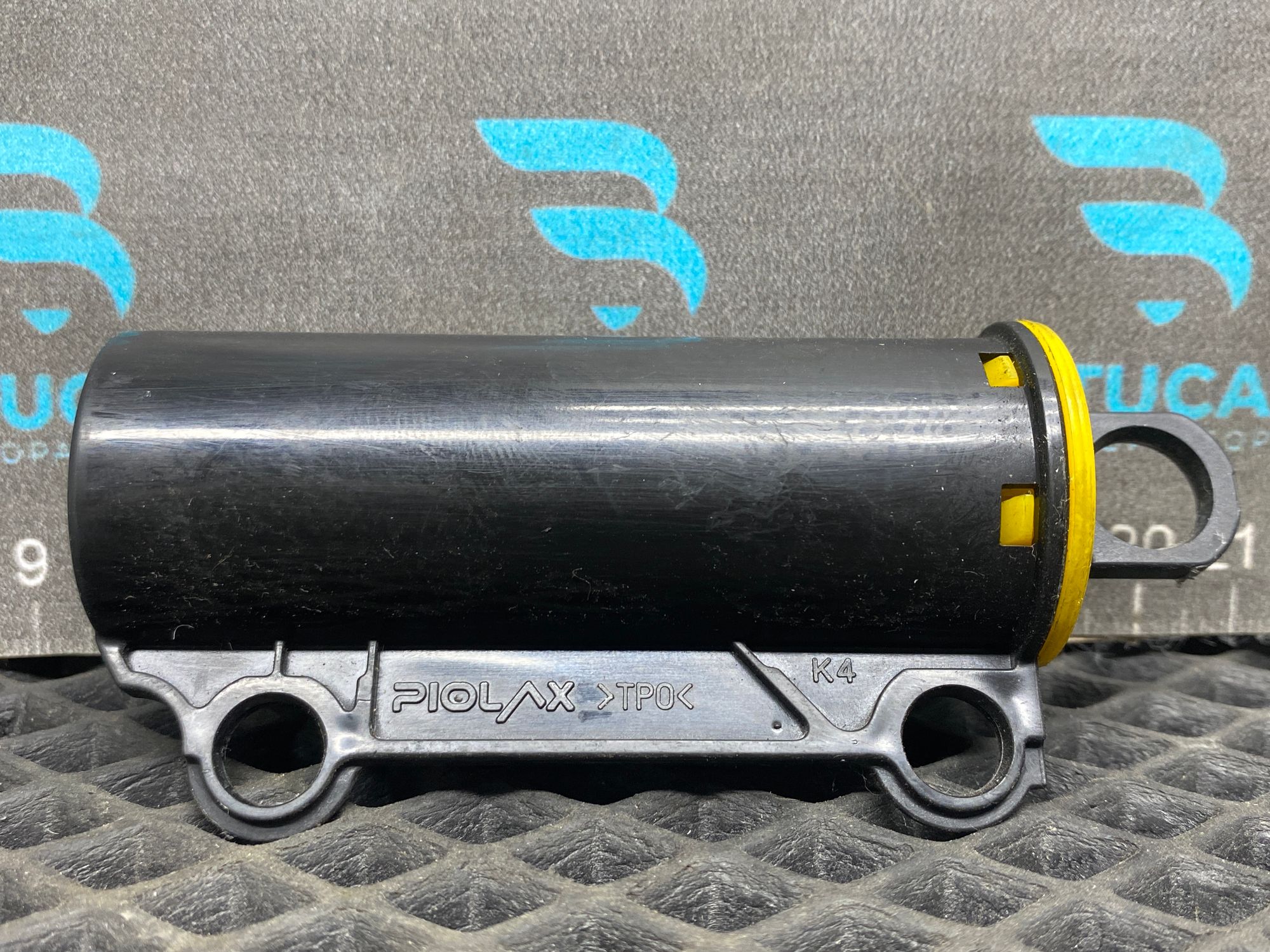 https://ycs.partsauto.market/partsauto-images/thmbs/userImages/c8f07ba63eb5b2f0f6006ea854bf8f7d/part/ee72a108-64ed-4943-a5ea-0ef7c2c5760d_1777387911830.jpg