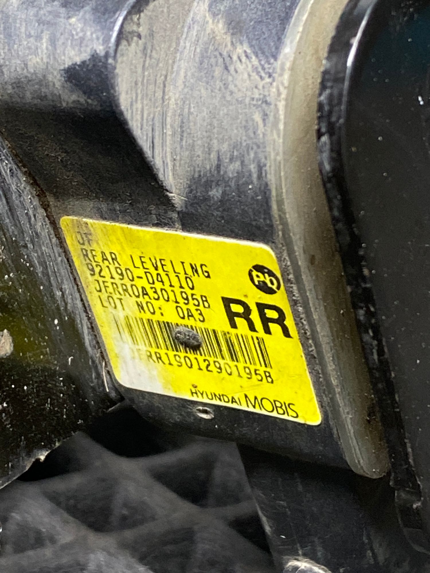 https://ycs.partsauto.market/partsauto-images/thmbs/userImages/c8f07ba63eb5b2f0f6006ea854bf8f7d/part/ee8388ca-17e4-493d-bde6-a8950f6549ed_1777636552057.jpg