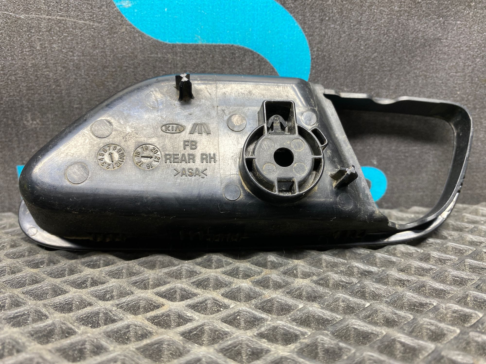 https://ycs.partsauto.market/partsauto-images/thmbs/userImages/c8f07ba63eb5b2f0f6006ea854bf8f7d/part/ef9b1c29-a6ed-45be-8530-cc43b0e723d8_1776929790378.jpg