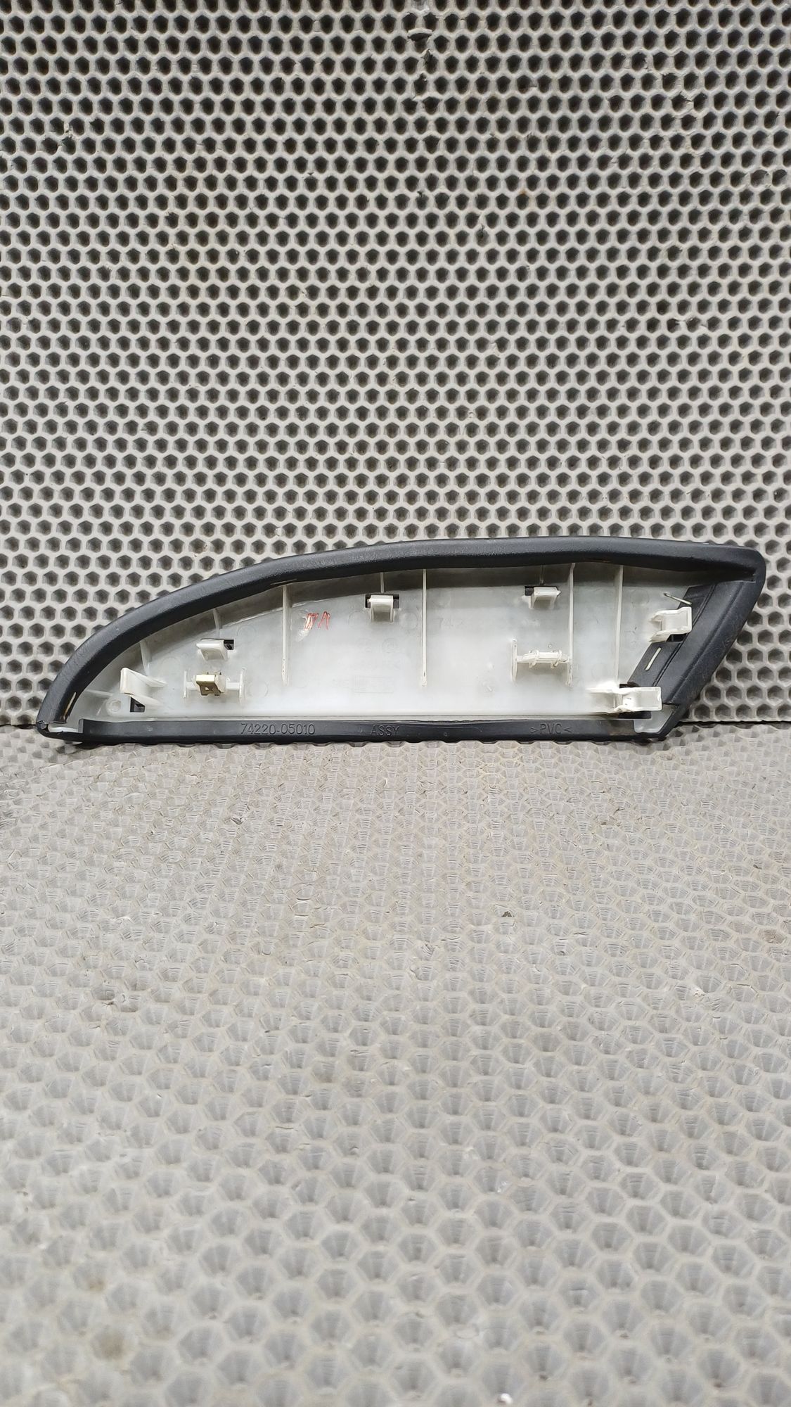 Б/У Накладка на ручку двери внутренней левая Toyota CARINA E 6 дорест. 1992—1996 1994 Зеленый, 499 рублей, Краснодар