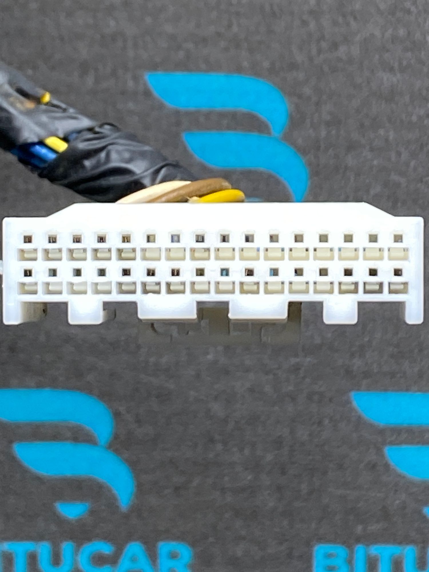 https://ycs.partsauto.market/partsauto-images/thmbs/userImages/c8f07ba63eb5b2f0f6006ea854bf8f7d/part/f06042e0-47e4-4929-819e-ba76cbf25ce2_1777710121653.jpg