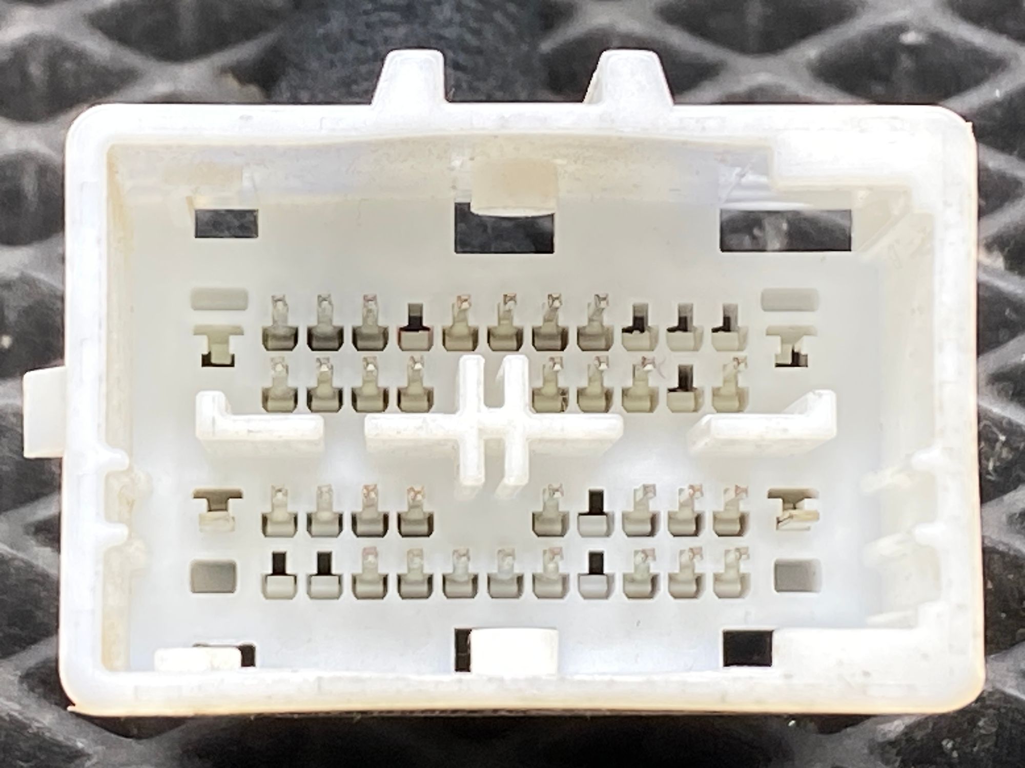 https://ycs.partsauto.market/partsauto-images/thmbs/userImages/c8f07ba63eb5b2f0f6006ea854bf8f7d/part/f1495032-aa74-450a-ae26-ee0fd110eb8c_1777722523777.jpg