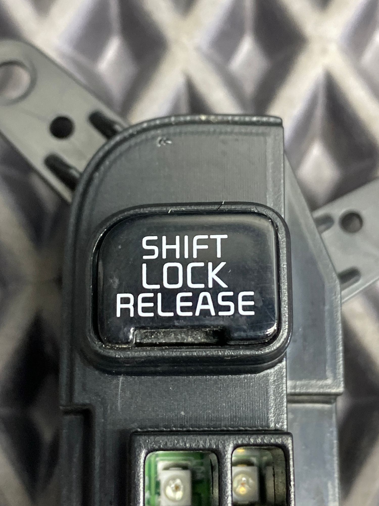 Б/У Индикатор подсветки селектора АКПП Kia Optima 4 JF (G4KJ) 2.4L AT 2019 GT-Line, 1490 рублей, Краснодар