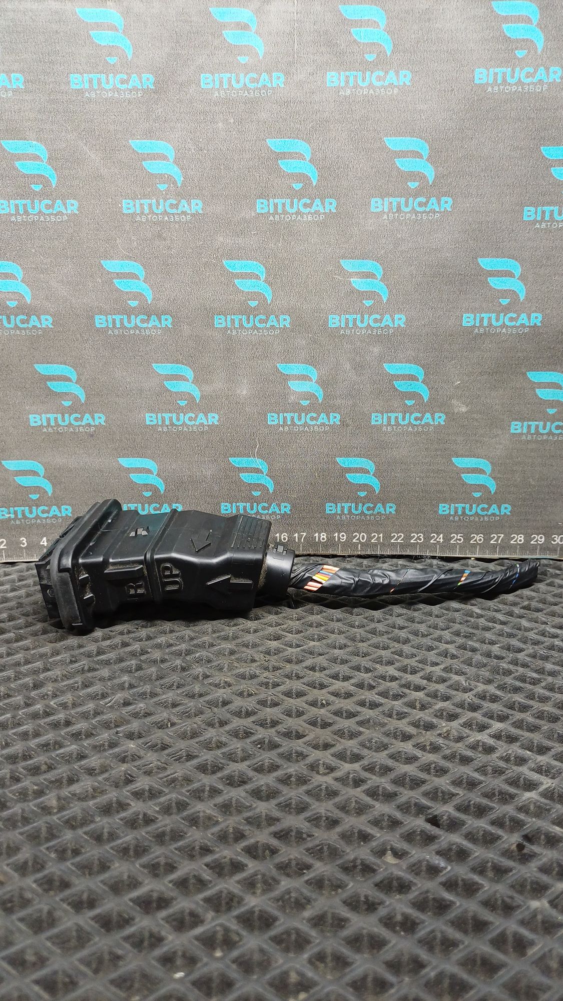 https://ycs.partsauto.market/partsauto-images/thmbs/userImages/c8f07ba63eb5b2f0f6006ea854bf8f7d/part/f1b7cc0a-6fc9-40d3-b1cc-d4f927529990_1777556402278.jpg