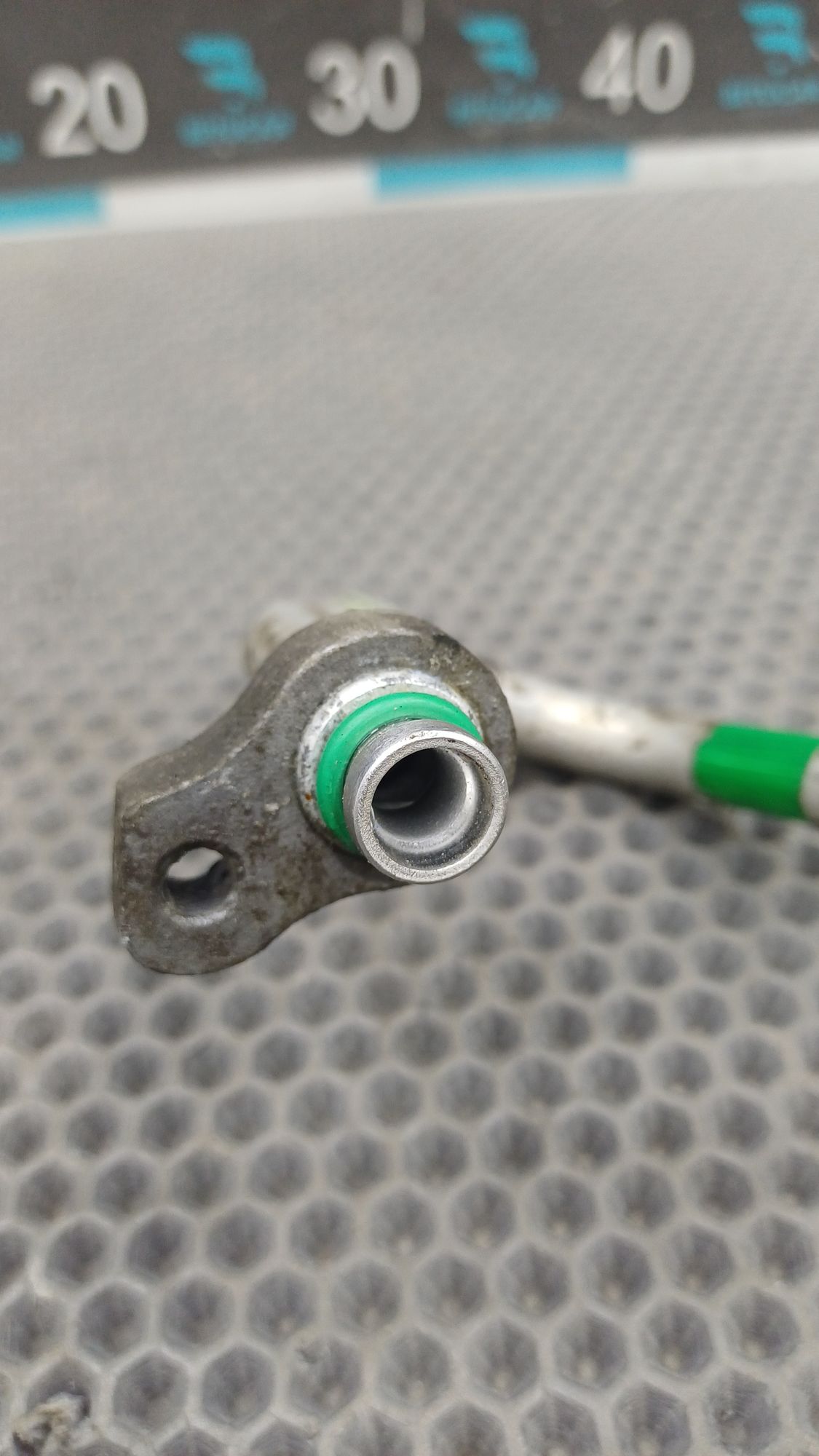 https://ycs.partsauto.market/partsauto-images/thmbs/userImages/c8f07ba63eb5b2f0f6006ea854bf8f7d/part/f275977a-5b76-4c0e-9797-25d8f1989972_1777303926621.jpg