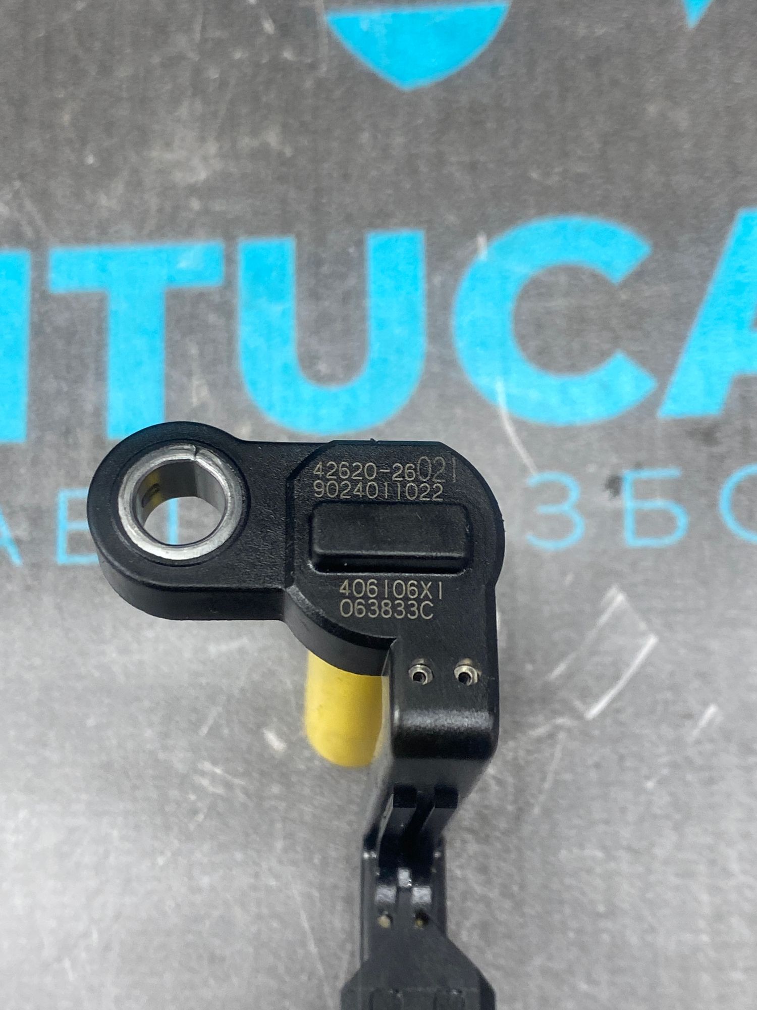 https://ycs.partsauto.market/partsauto-images/thmbs/userImages/c8f07ba63eb5b2f0f6006ea854bf8f7d/part/f2f5a7ae-70c2-43d2-b43c-5fc5ce36ae78_1771315592122.jpg