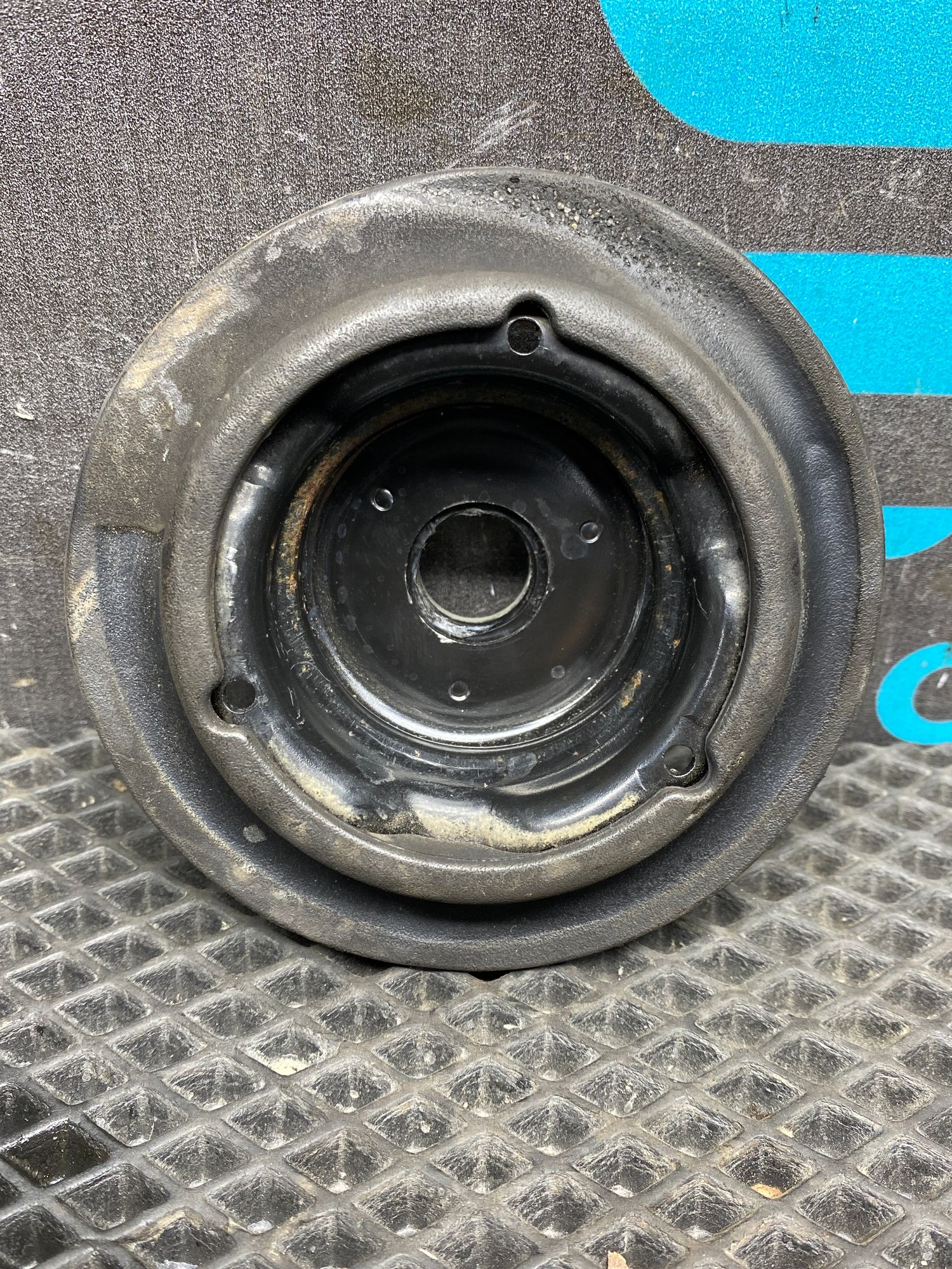 https://ycs.partsauto.market/partsauto-images/thmbs/userImages/c8f07ba63eb5b2f0f6006ea854bf8f7d/part/f3031ee2-3907-4603-b22a-16513b9f2e8e_1777271926086.jpg