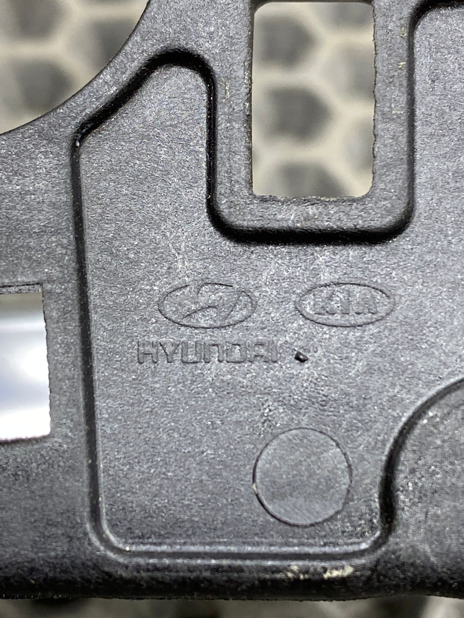 https://ycs.partsauto.market/partsauto-images/thmbs/userImages/c8f07ba63eb5b2f0f6006ea854bf8f7d/part/f39cfabe-4e37-401c-a052-3962982cbadf_1777625217438.jpg