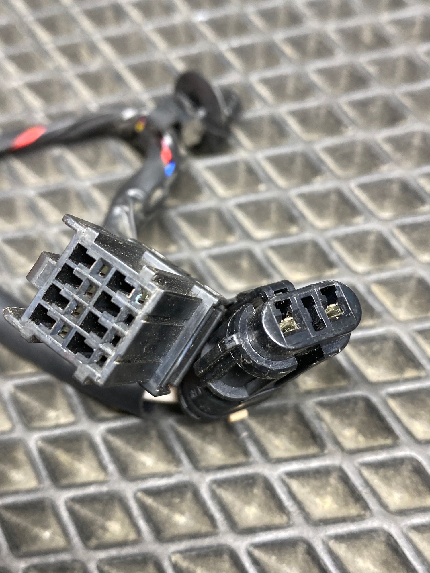 https://ycs.partsauto.market/partsauto-images/thmbs/userImages/c8f07ba63eb5b2f0f6006ea854bf8f7d/part/f3dfce89-a44a-44c4-83fe-0e2d456bdaeb_1776858647627.jpg
