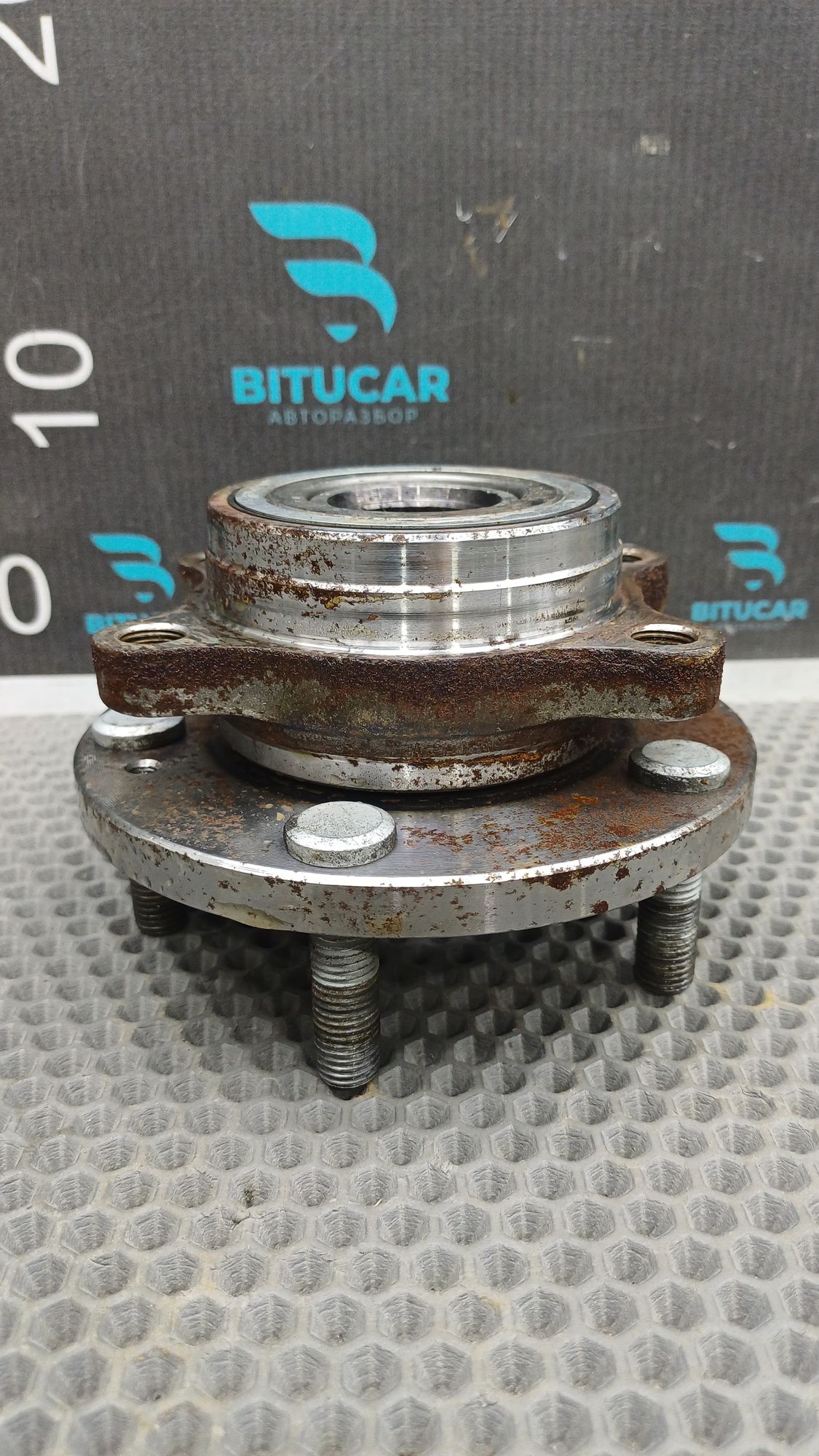 https://ycs.partsauto.market/partsauto-images/thmbs/userImages/c8f07ba63eb5b2f0f6006ea854bf8f7d/part/f3e86002-21e8-4fae-b2f7-2cdd341f9707_1777290710913.jpg