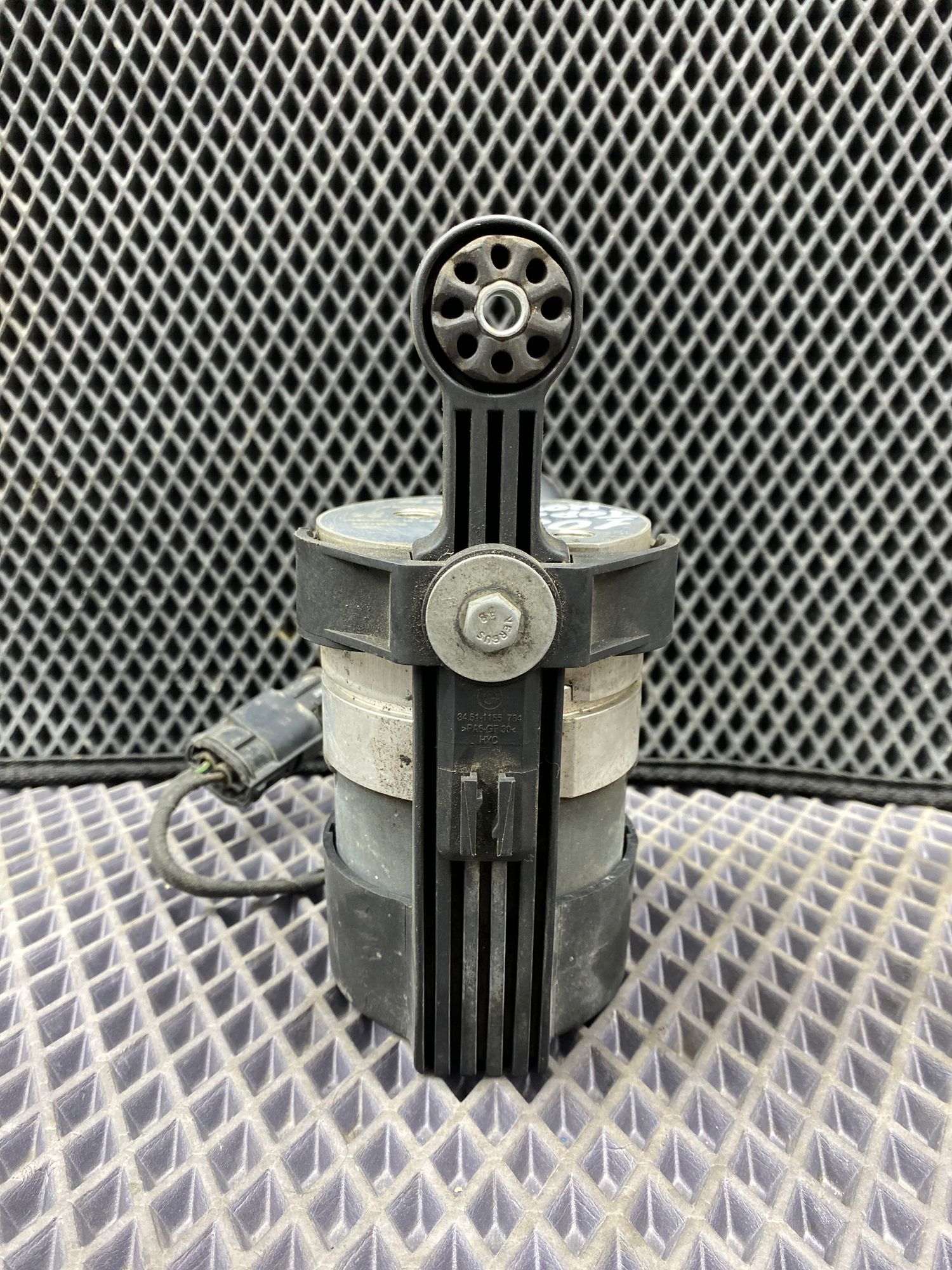 Б/У гидронасос (компрессор) системы DSC BMW 7-Series 4 дорест. 2001—2005 2003 Черный, 3890 рублей, Краснодар