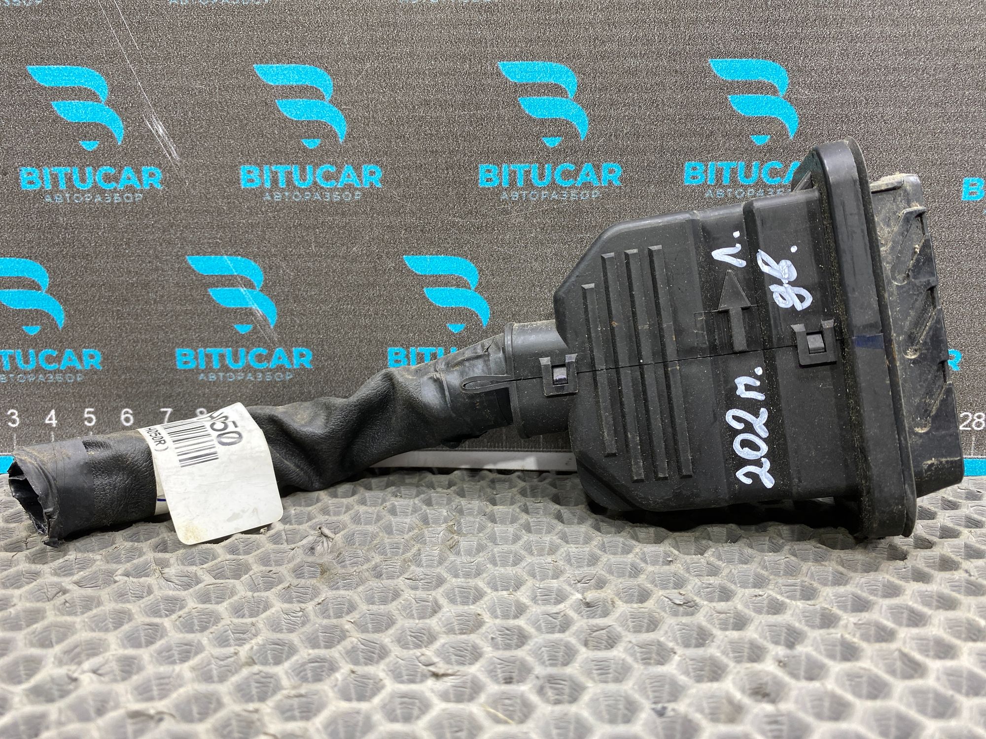 https://ycs.partsauto.market/partsauto-images/thmbs/userImages/c8f07ba63eb5b2f0f6006ea854bf8f7d/part/f461033a-cd7a-4bd3-a7dc-9a4414c47fd0_1777815150652.jpg