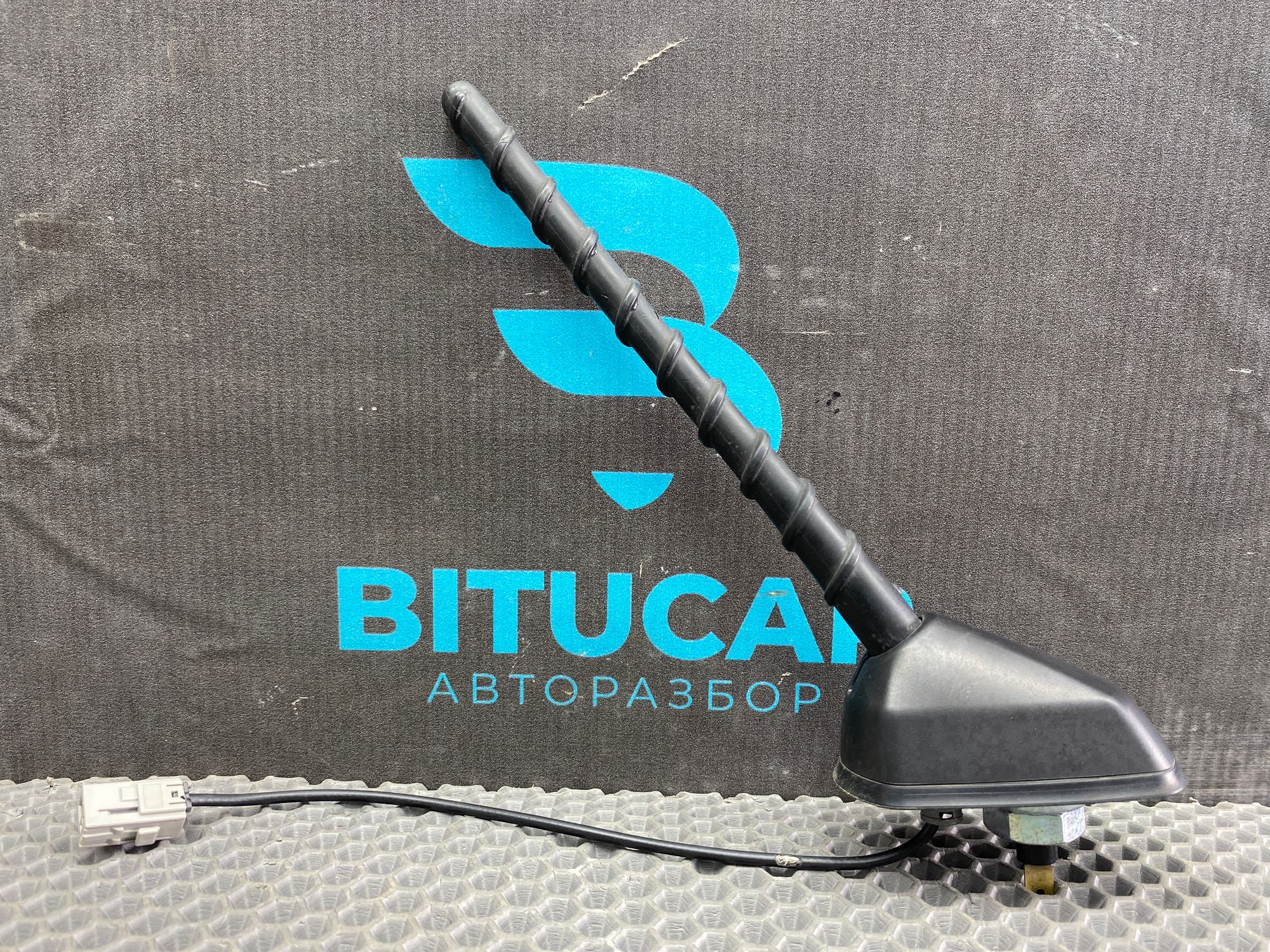 https://ycs.partsauto.market/partsauto-images/thmbs/userImages/c8f07ba63eb5b2f0f6006ea854bf8f7d/part/f4afaa82-1de8-44e1-b264-e730a92cf29c_1777536665708.jpg