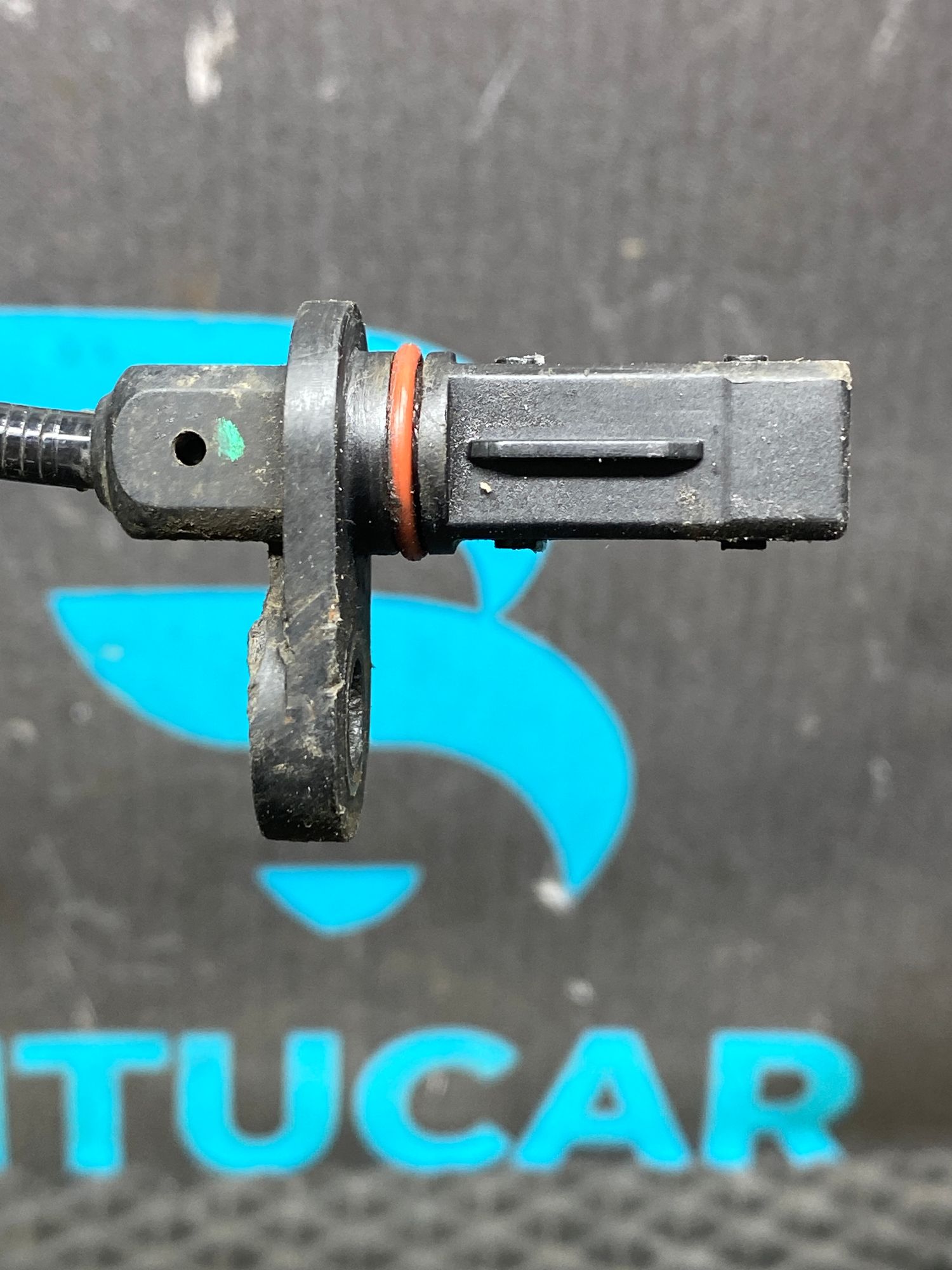 https://ycs.partsauto.market/partsauto-images/thmbs/userImages/c8f07ba63eb5b2f0f6006ea854bf8f7d/part/f4b3b09c-043f-4f85-905e-8d42bb6a18e4_1777461529191.jpg
