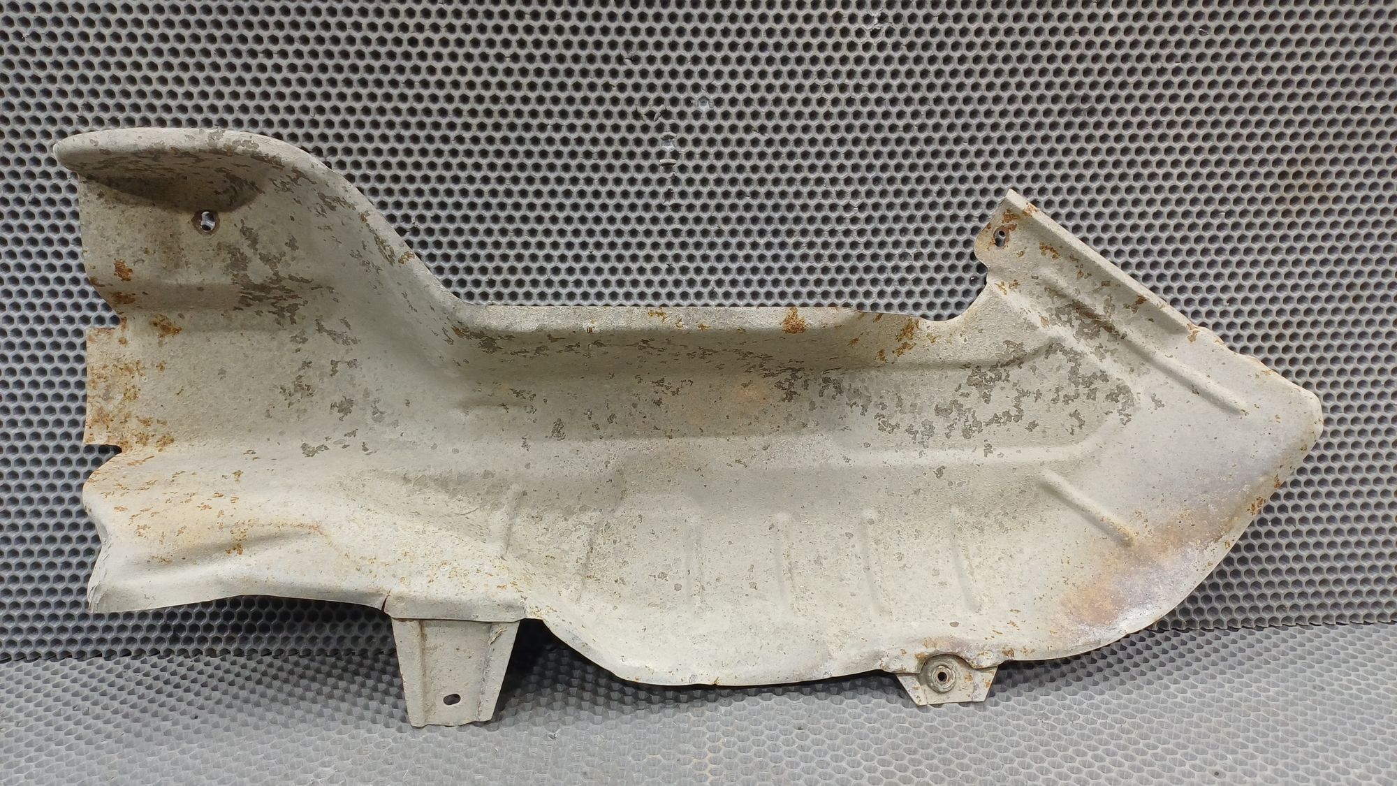 https://ycs.partsauto.market/partsauto-images/thmbs/userImages/c8f07ba63eb5b2f0f6006ea854bf8f7d/part/f5690403-f94c-4f41-a498-a6e58b42744b_1774188001095.jpg