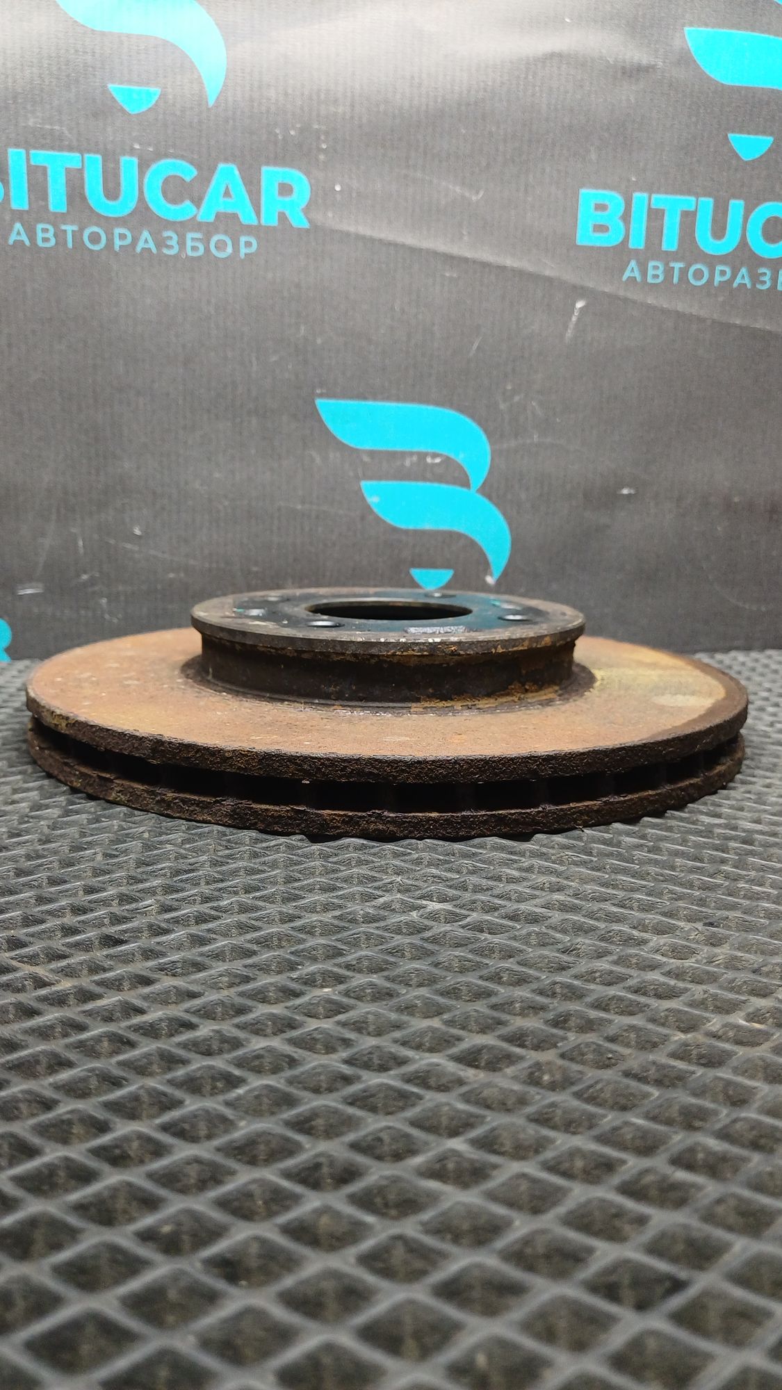 https://ycs.partsauto.market/partsauto-images/thmbs/userImages/c8f07ba63eb5b2f0f6006ea854bf8f7d/part/f5c6c187-065f-4dc9-9488-66f50b7730d5_1777105293923.jpg