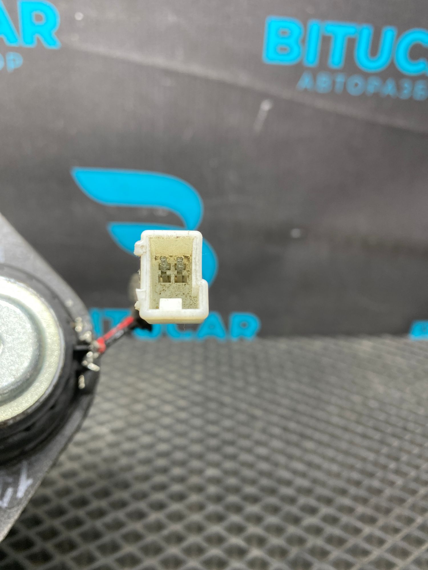 https://ycs.partsauto.market/partsauto-images/thmbs/userImages/c8f07ba63eb5b2f0f6006ea854bf8f7d/part/f5f3775f-4c2a-4eda-b7f2-70472c317d37_1776929251079.jpg