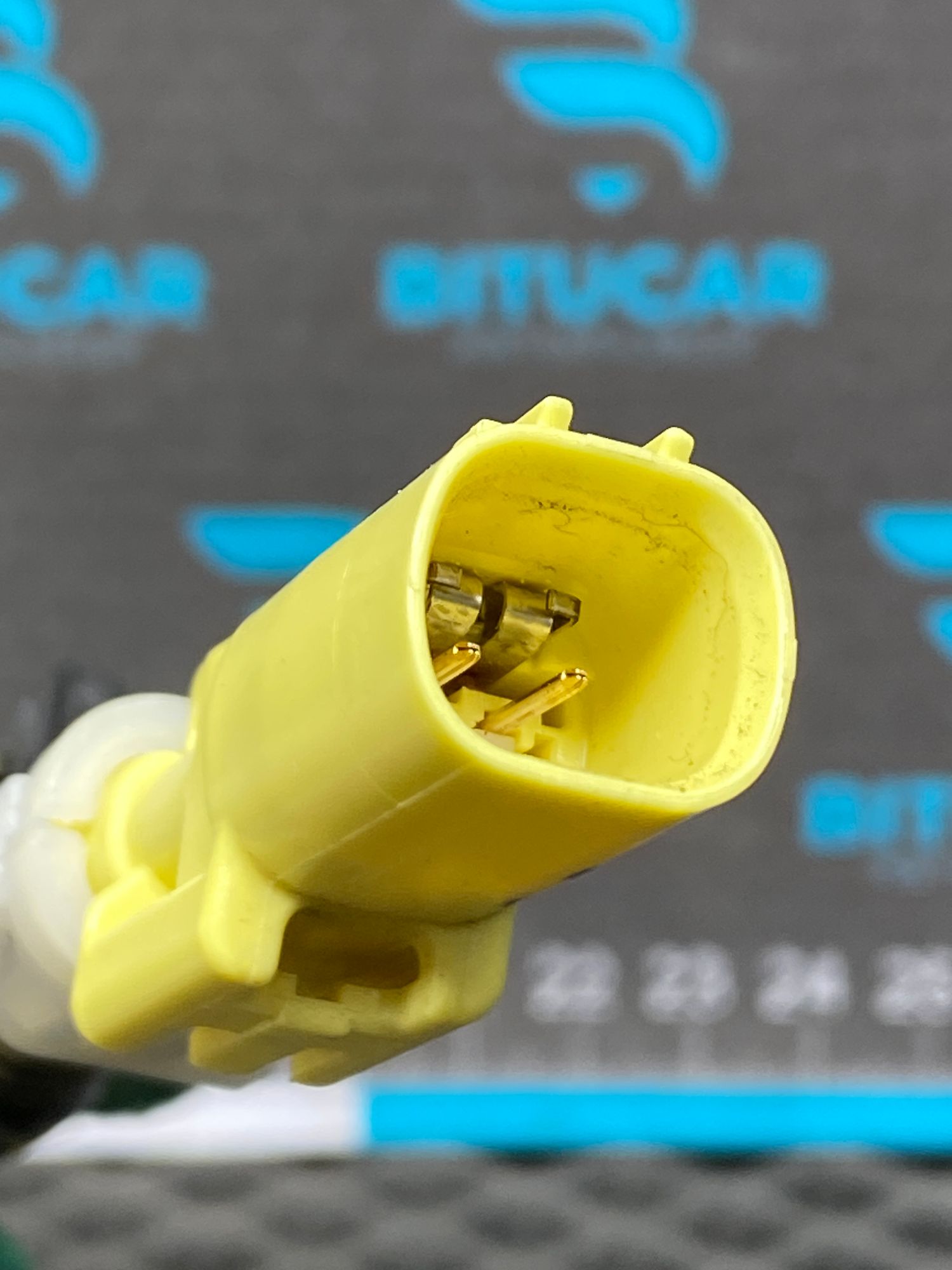 https://ycs.partsauto.market/partsauto-images/thmbs/userImages/c8f07ba63eb5b2f0f6006ea854bf8f7d/part/f645bdc7-6378-4f64-874c-2c9dc40dbb00_1777621064699.jpg
