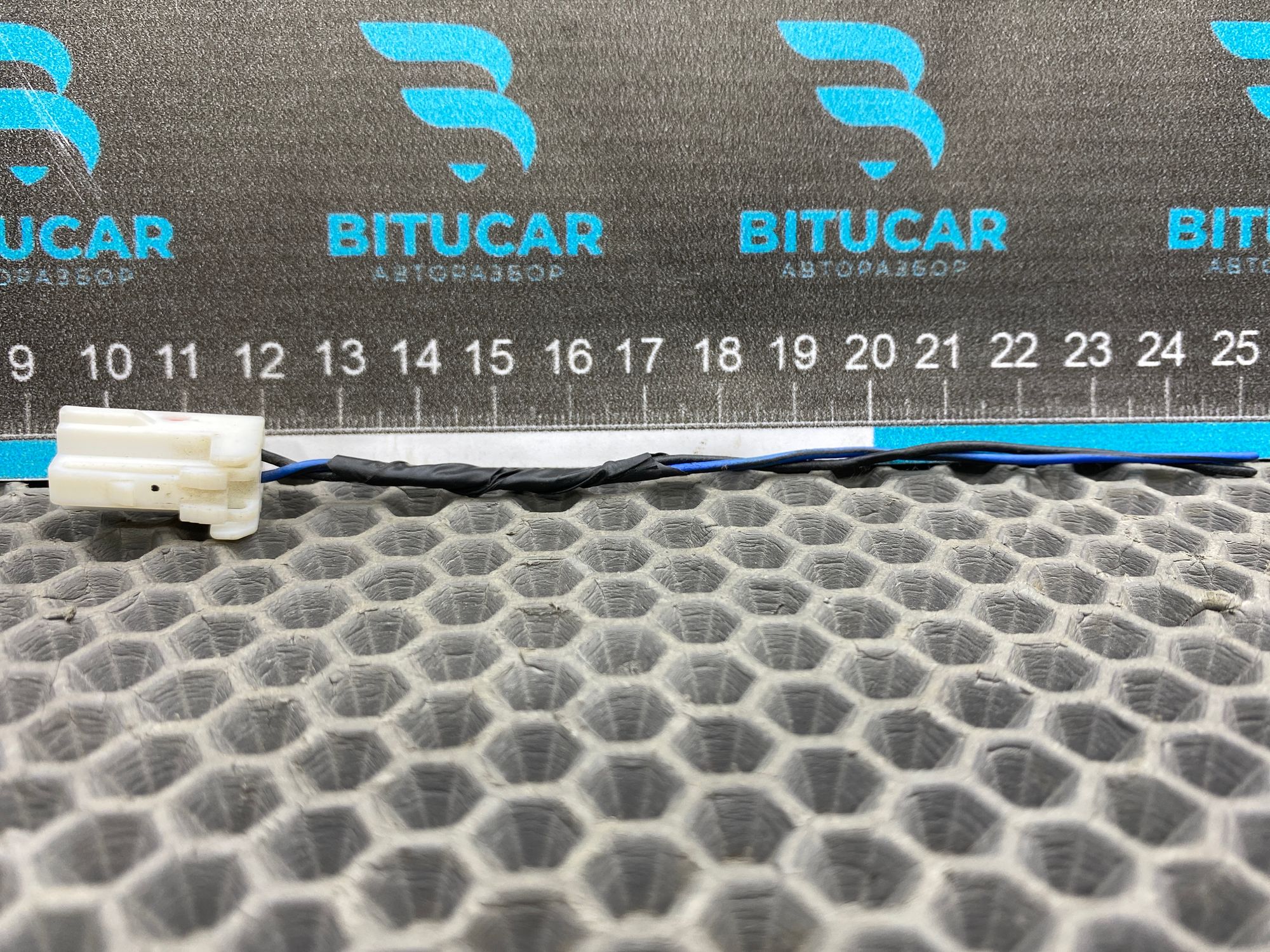 https://ycs.partsauto.market/partsauto-images/thmbs/userImages/c8f07ba63eb5b2f0f6006ea854bf8f7d/part/f70cf0b6-148d-423a-920d-3d78ede2cc54_1777795767307.jpg