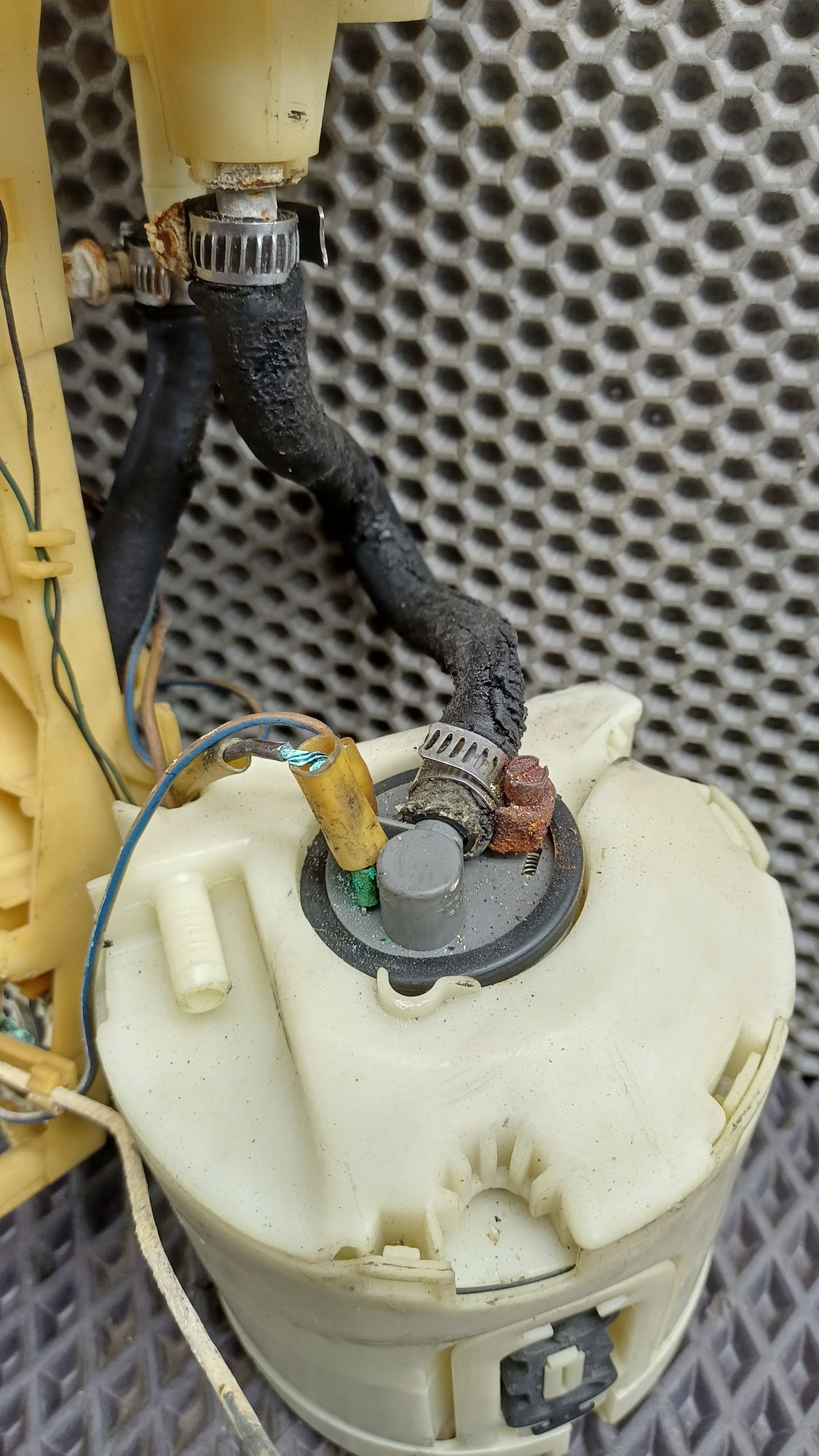 https://ycs.partsauto.market/partsauto-images/thmbs/userImages/c8f07ba63eb5b2f0f6006ea854bf8f7d/part/f7861fd6-d6c6-45a6-bb44-0d27aa7b8c1c_1774420420977.jpg