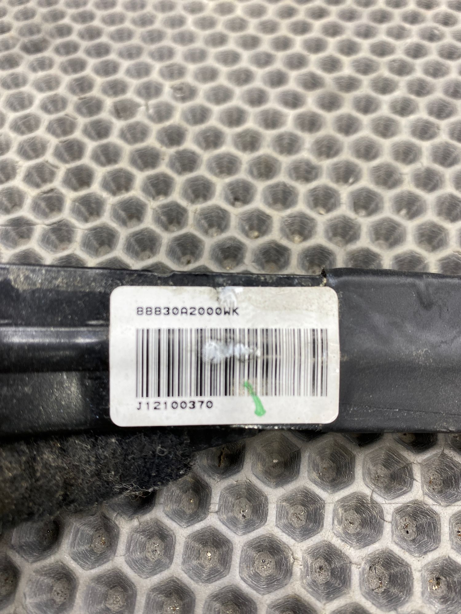 Б/У Замок ремня безопасности передний левый Kia Ceed 2 JD (G4FG) 1.6L MT 2015 Хэтчбек, 2990 рублей, Краснодар