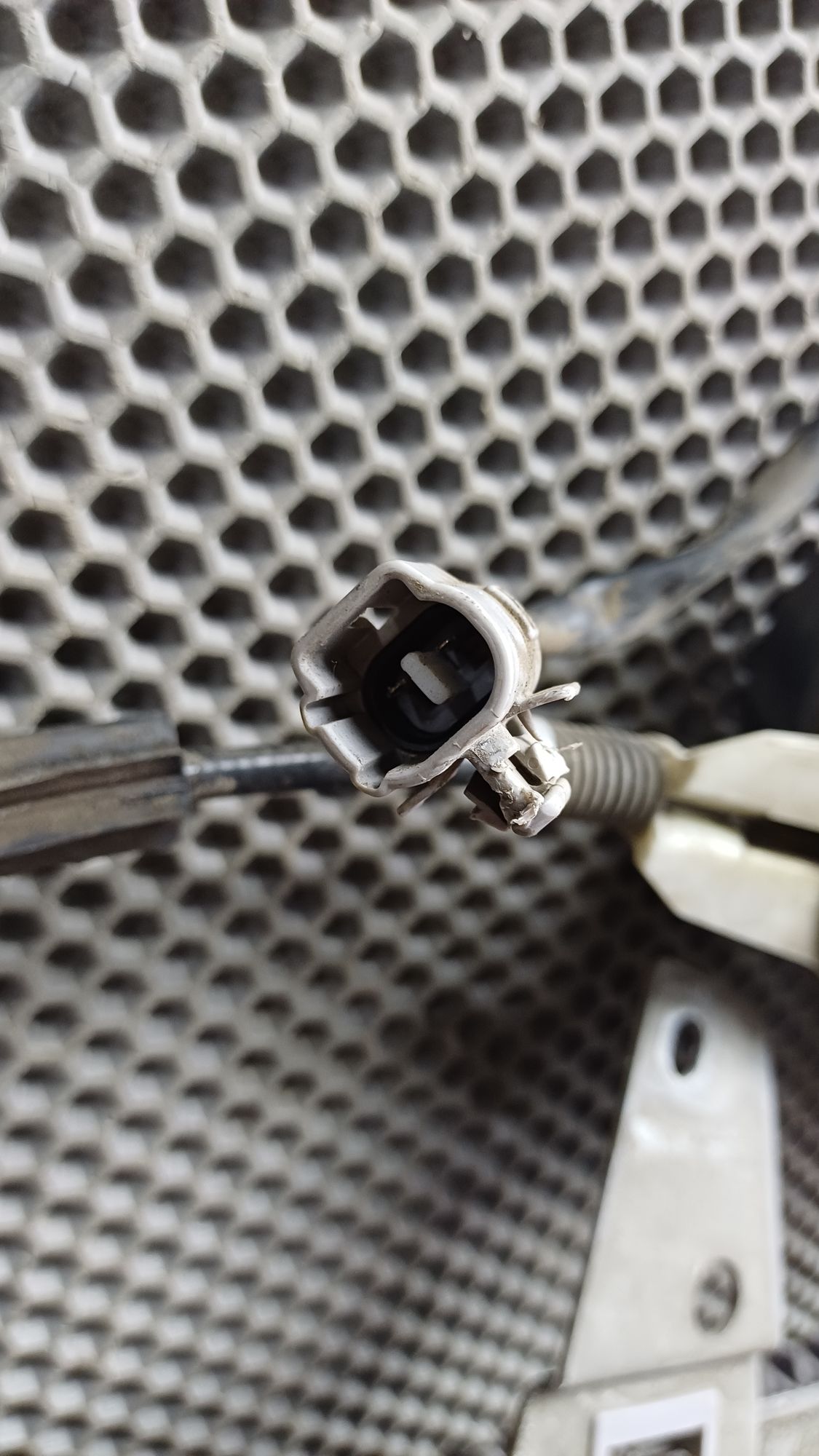 Б/У Стеклоподъемник передней левой двери Toyota CARINA E 6 дорест. 1992—1996 1994 Зеленый, 2990 рублей, Краснодар