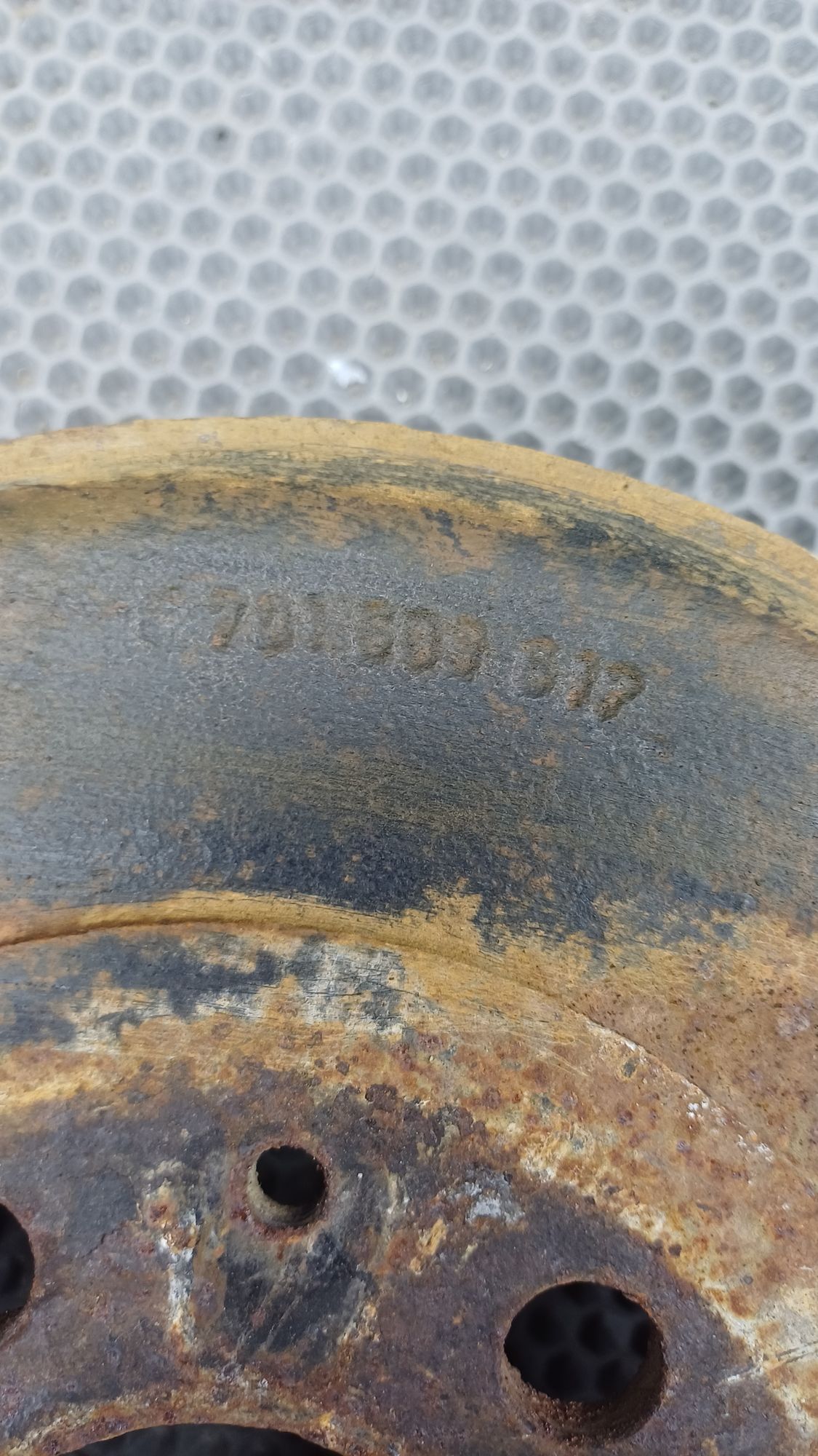 https://ycs.partsauto.market/partsauto-images/thmbs/userImages/c8f07ba63eb5b2f0f6006ea854bf8f7d/part/f82fc844-e54b-4ae1-9744-3fc1ba4a4397_1774261774157.jpg