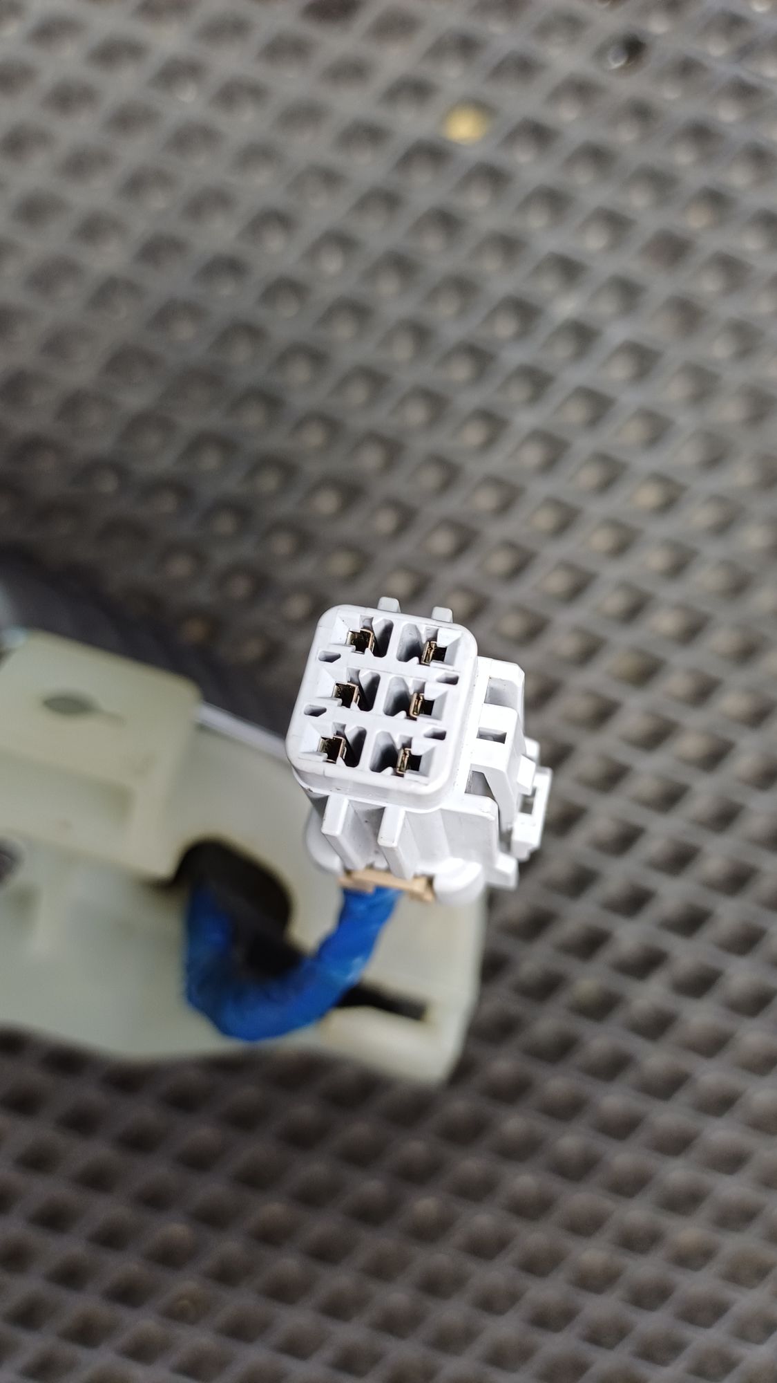 https://ycs.partsauto.market/partsauto-images/thmbs/userImages/c8f07ba63eb5b2f0f6006ea854bf8f7d/part/f83aaabd-77f4-47b1-829d-cff494591b1e_1777561142449.jpg
