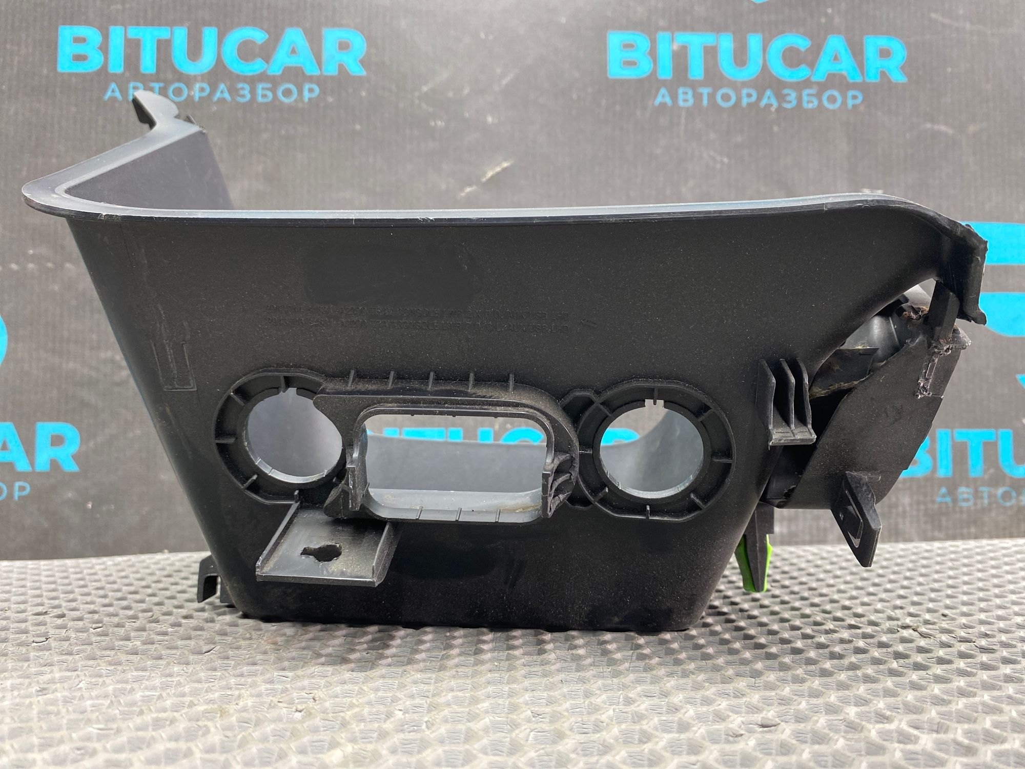 https://ycs.partsauto.market/partsauto-images/thmbs/userImages/c8f07ba63eb5b2f0f6006ea854bf8f7d/part/f852009c-1a82-4fbf-918e-a143ec65da45_1777539237306.jpg