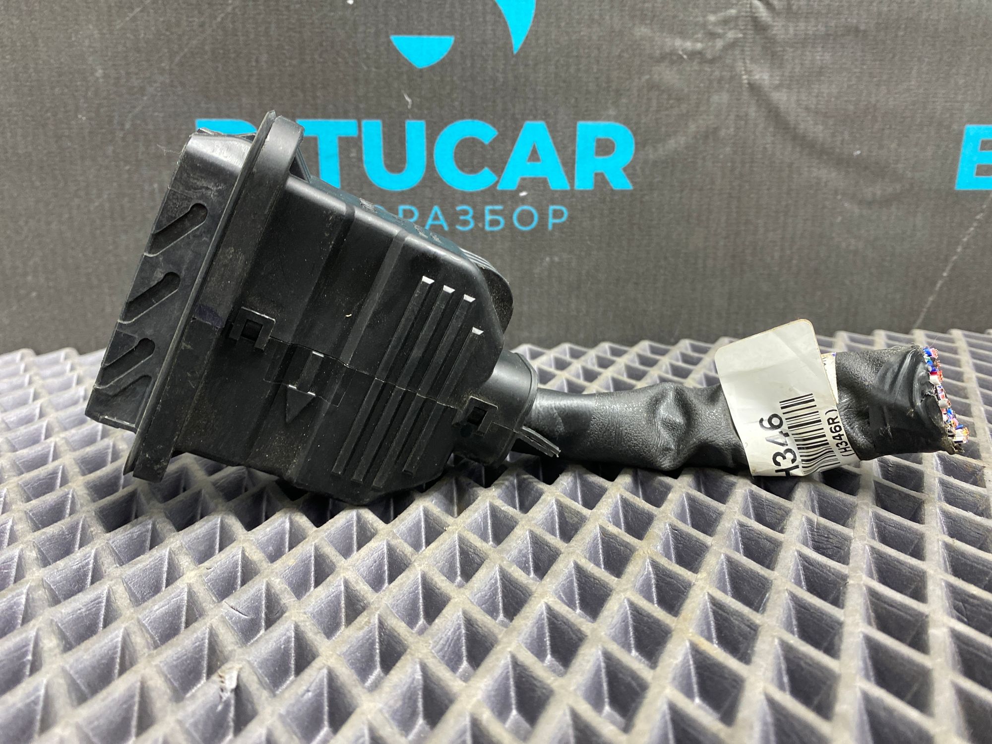 https://ycs.partsauto.market/partsauto-images/thmbs/userImages/c8f07ba63eb5b2f0f6006ea854bf8f7d/part/f87e15cc-79d1-4b8b-a613-2882cf582dc9_1775553652156.jpg